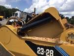 Hydraulics with Apron Lift Cylinders