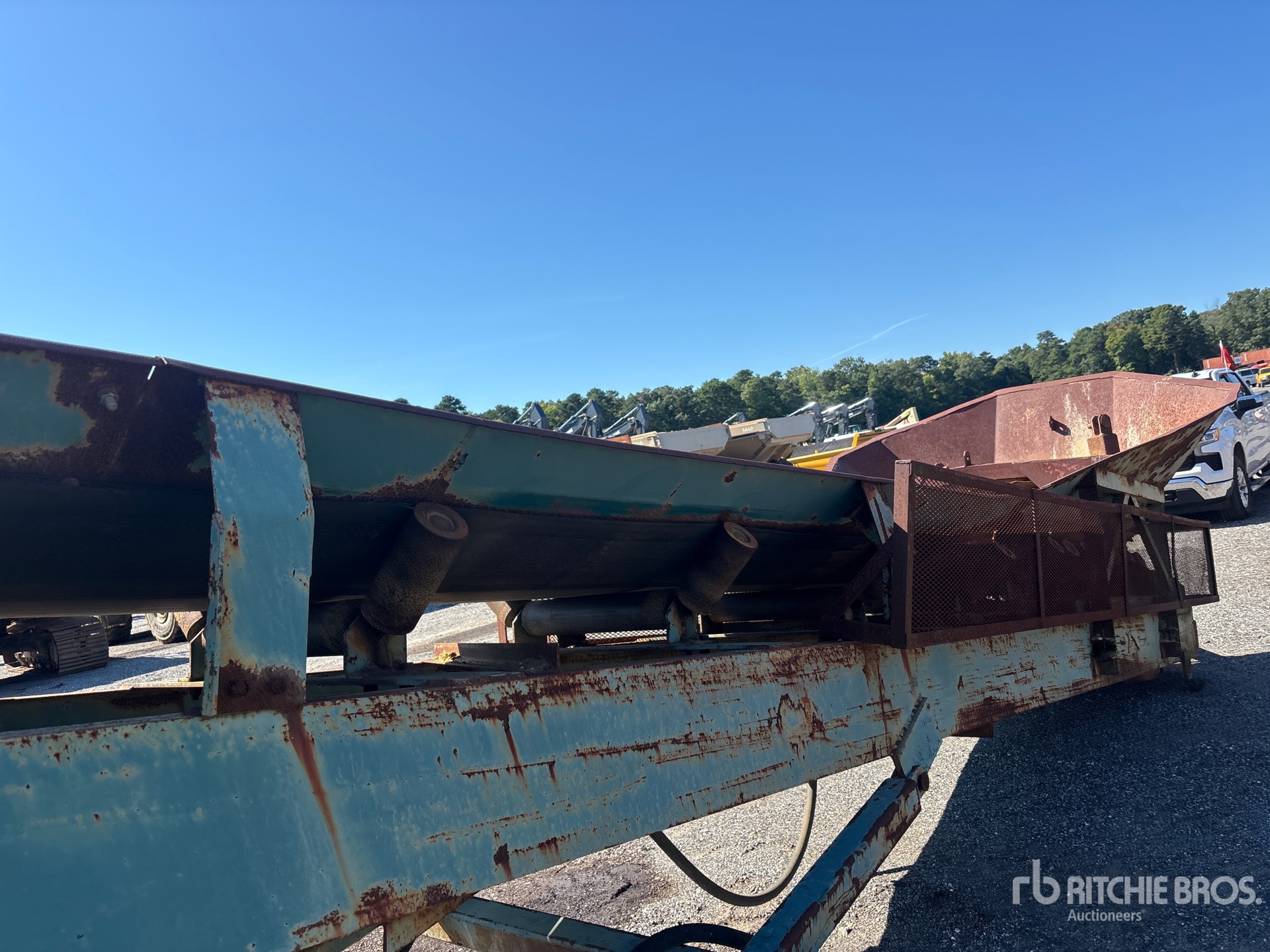 1995 Powerscreen 32 IN X 50 FT PORTABLE