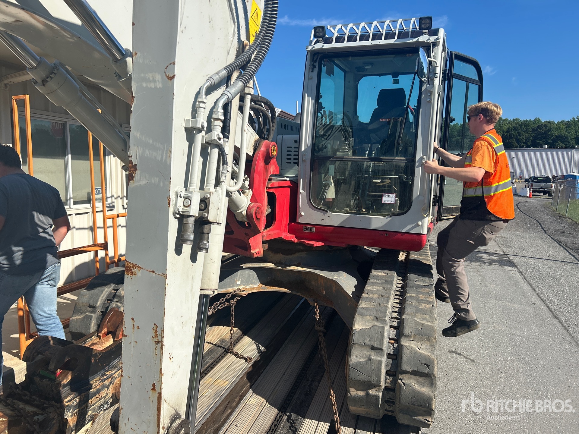 2022 Takeuchi TB2150CR