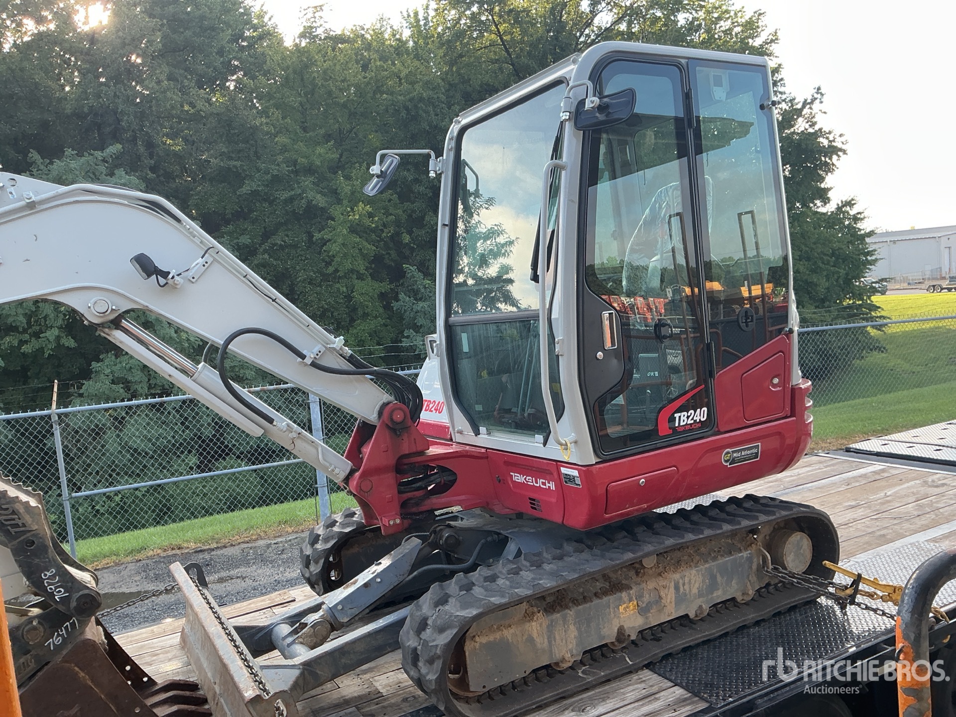 2024 Takeuchi TB240