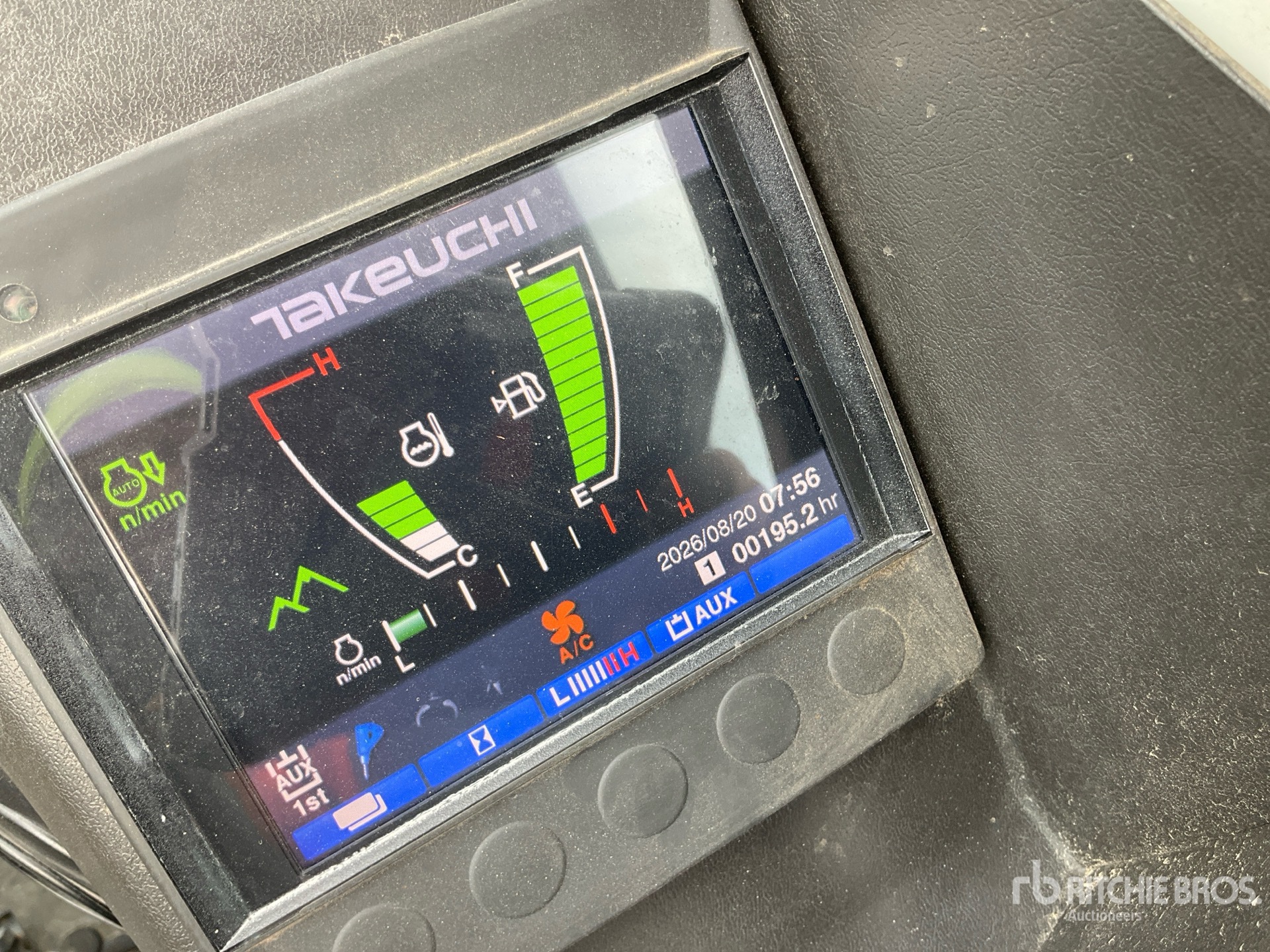 2024 Takeuchi TB240