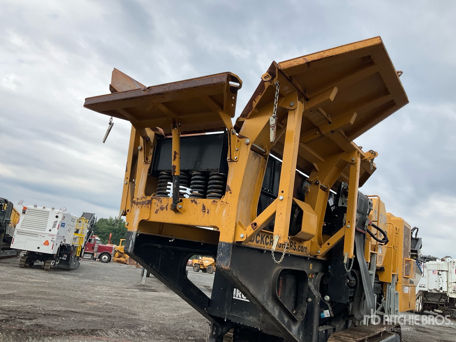 2022 Irock TJ-2745