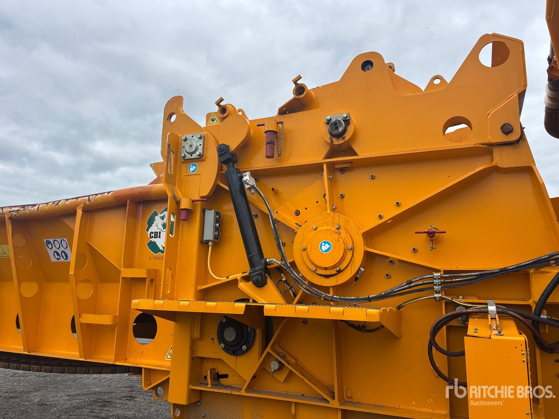 2024 CBI 5800BT