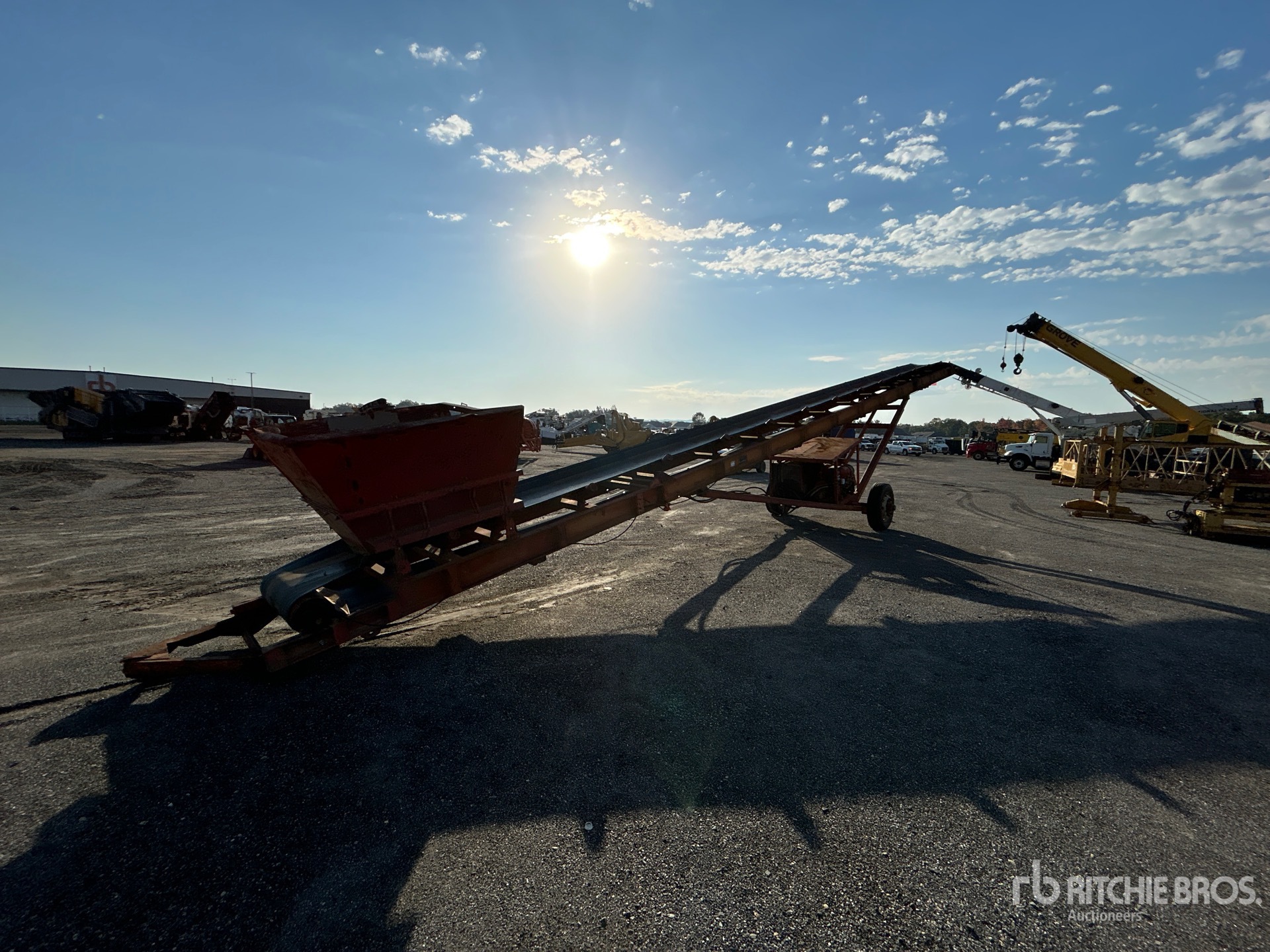 2005 Extec  30 IN X 60 FT PORTABLE STACKING
