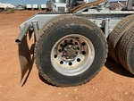 4 Underbody - Truck with Right Rear Drive Tires