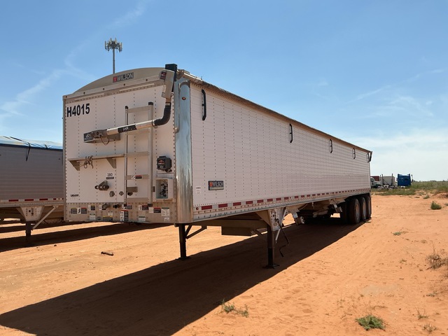 2019 Wilson DWH-650 42 ft Tri/A Grain Trailer