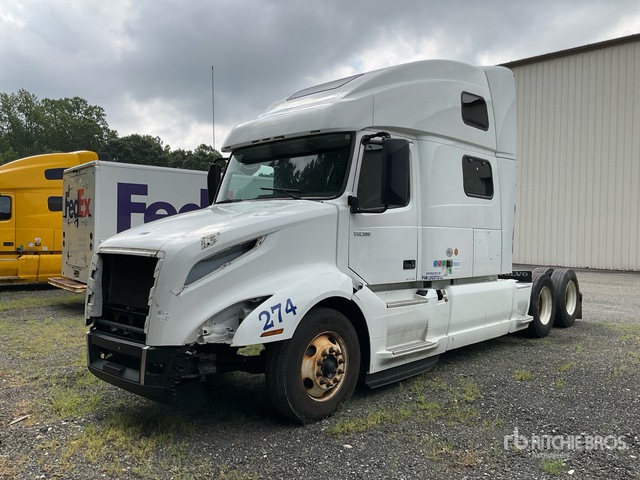 2018 Volvo Vnl860 6x4 T/a Sleeper Truck Tractor