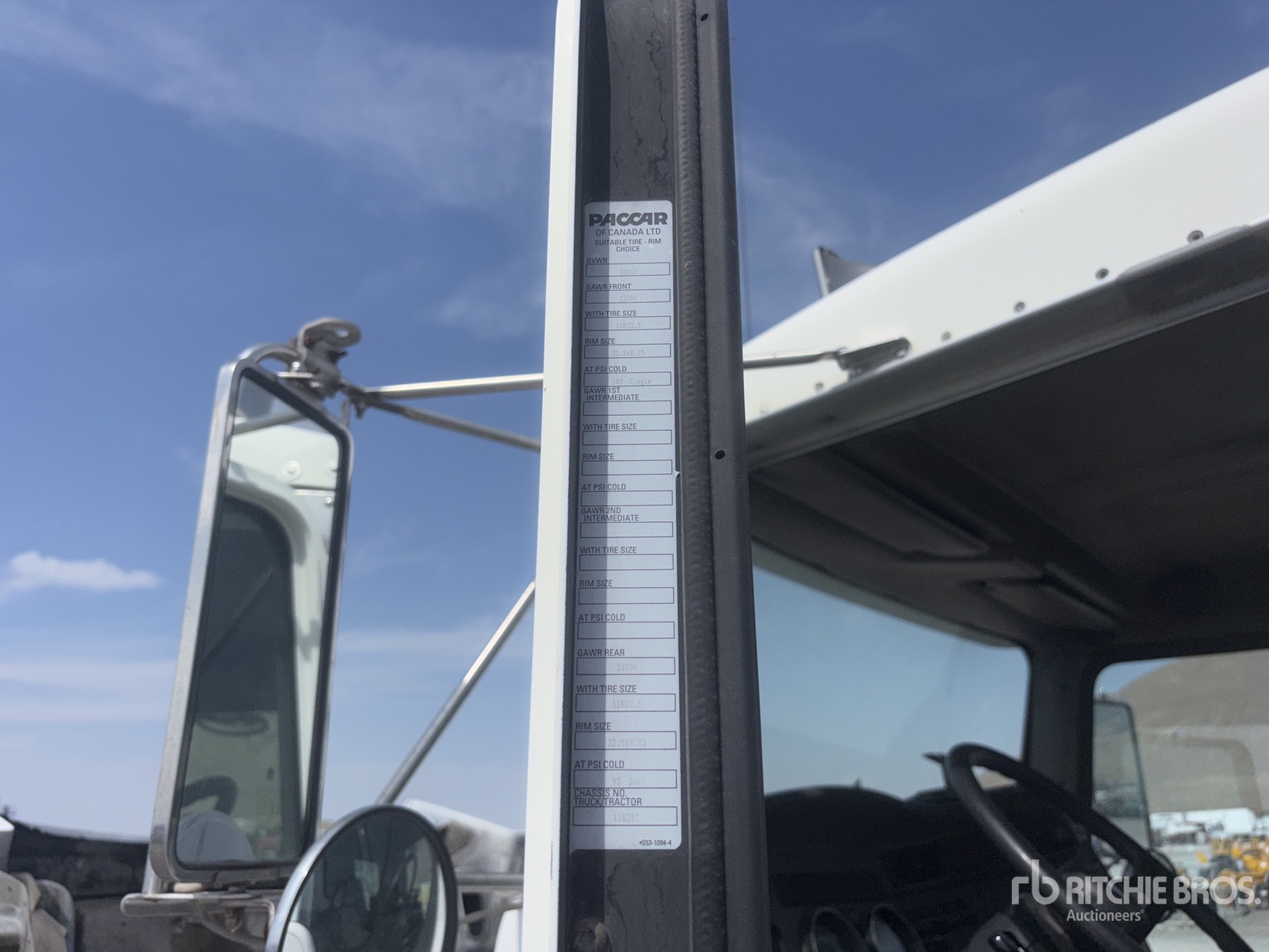 2005 Kenworth T300
