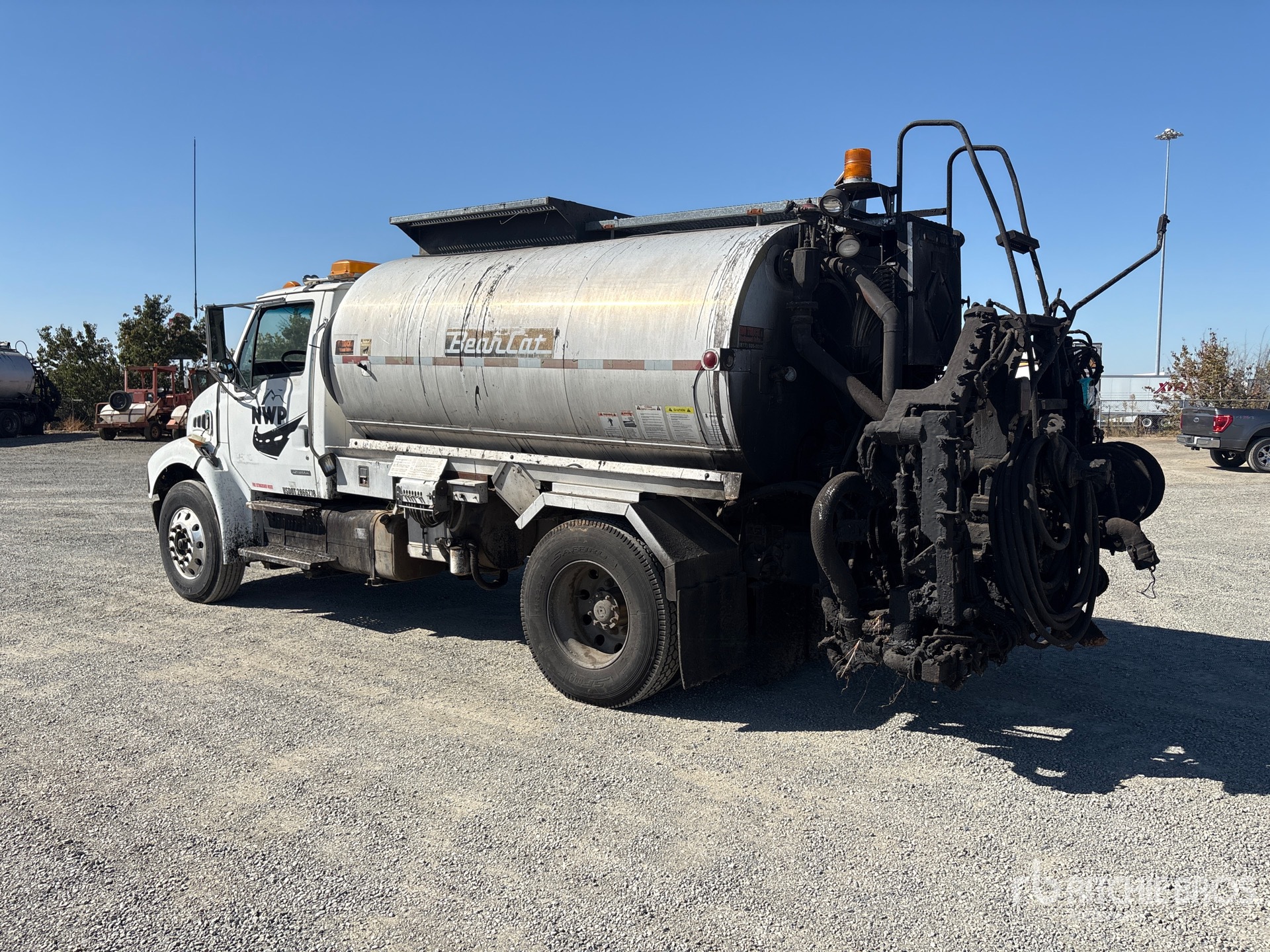 2002 Sterling M8500