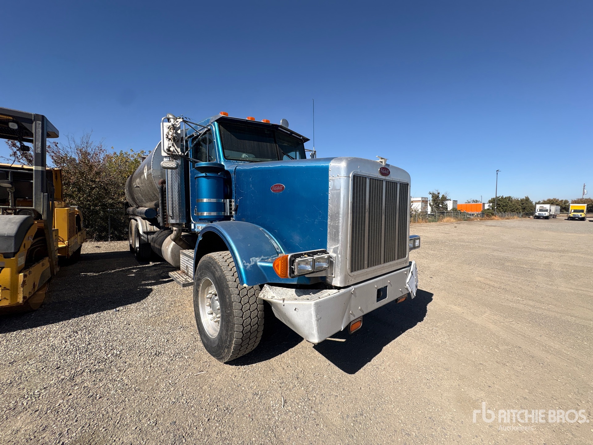 2002 Peterbilt 378