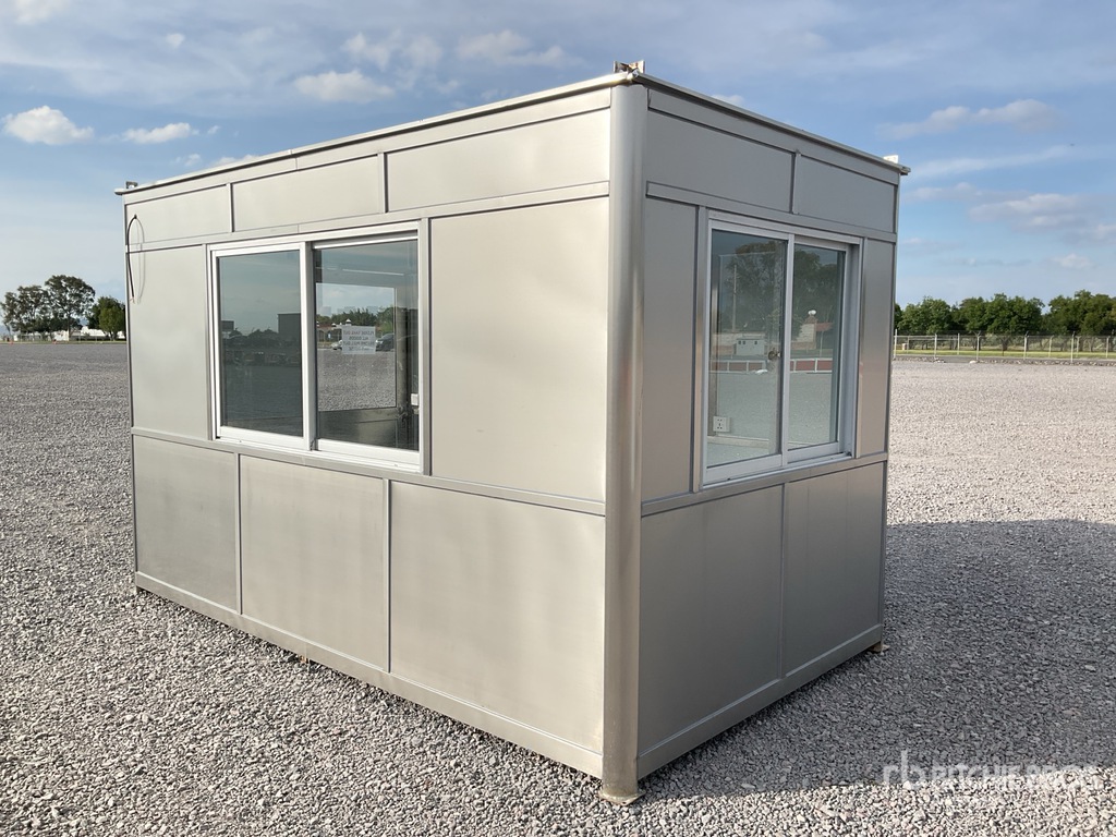 General Appearance with Bild, Ecke hinten links