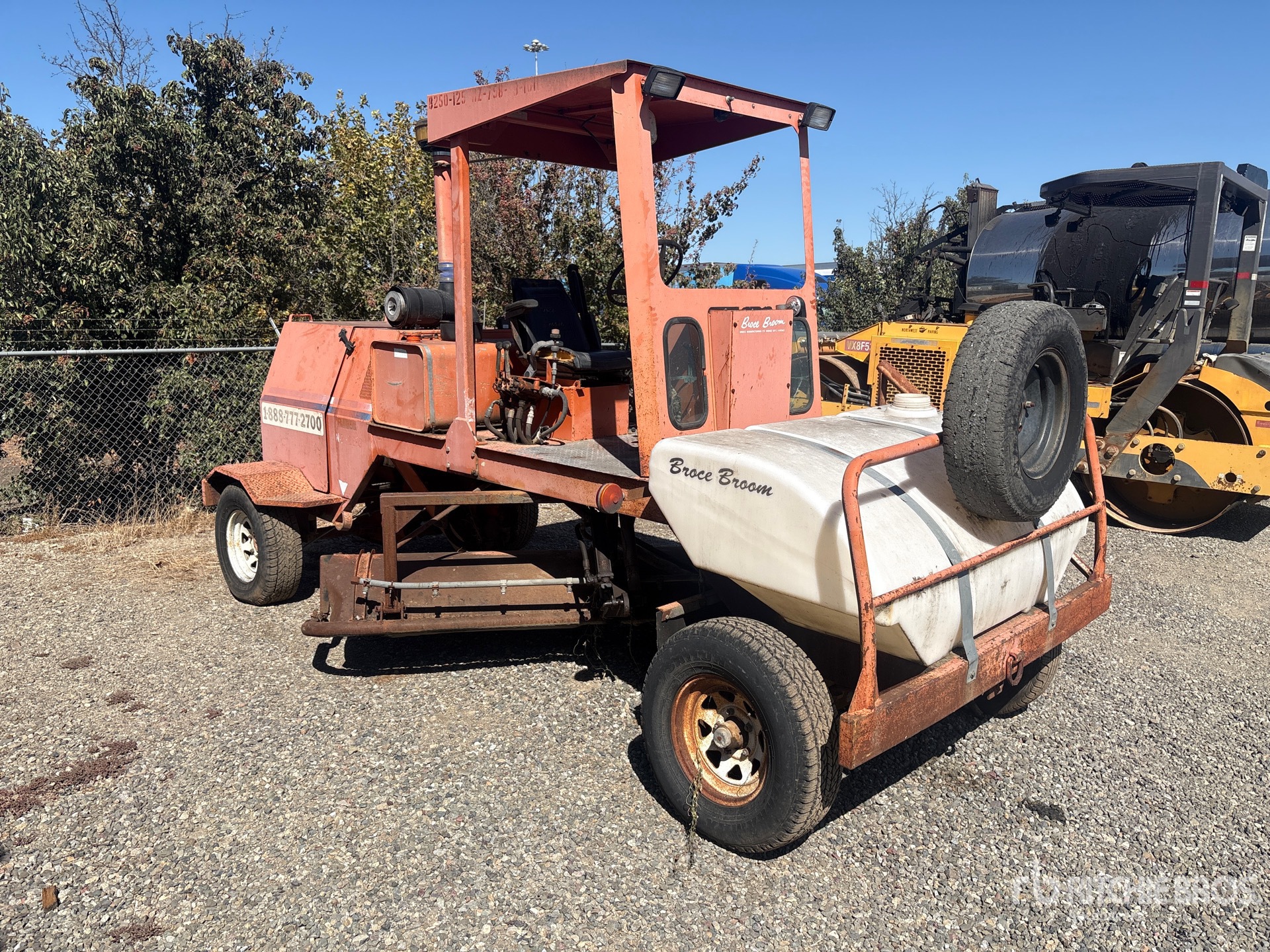2001 Broce Broom RJ350