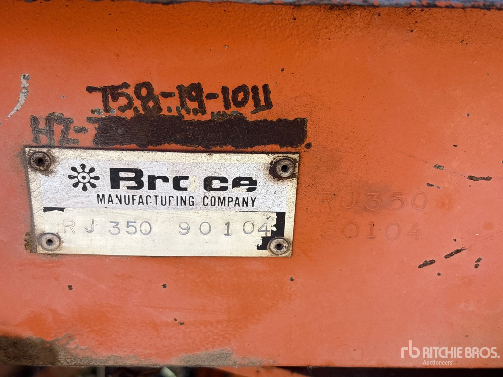 2001 Broce Broom RJ350