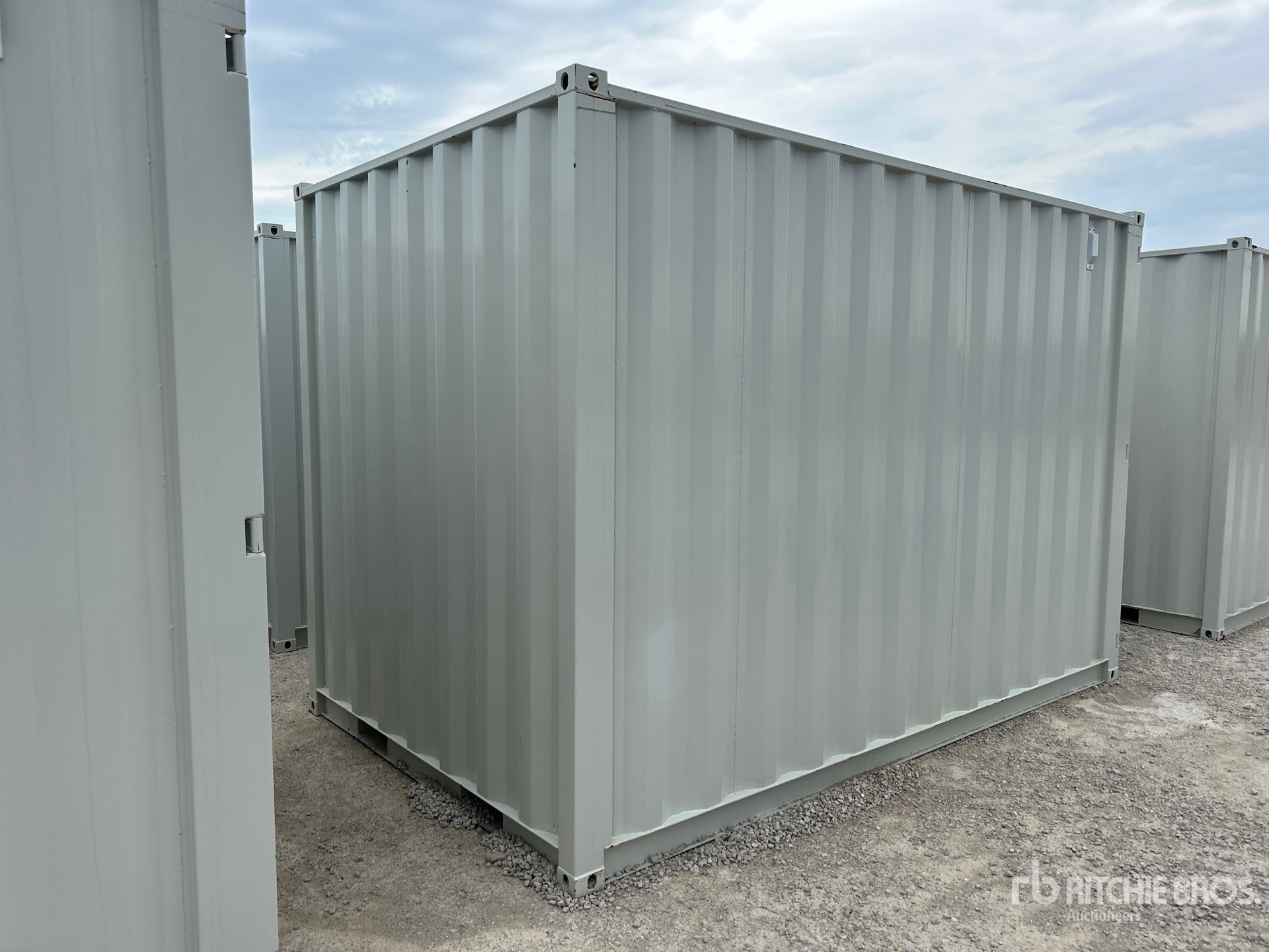 General Appearance with Bild, Ecke hinten rechts