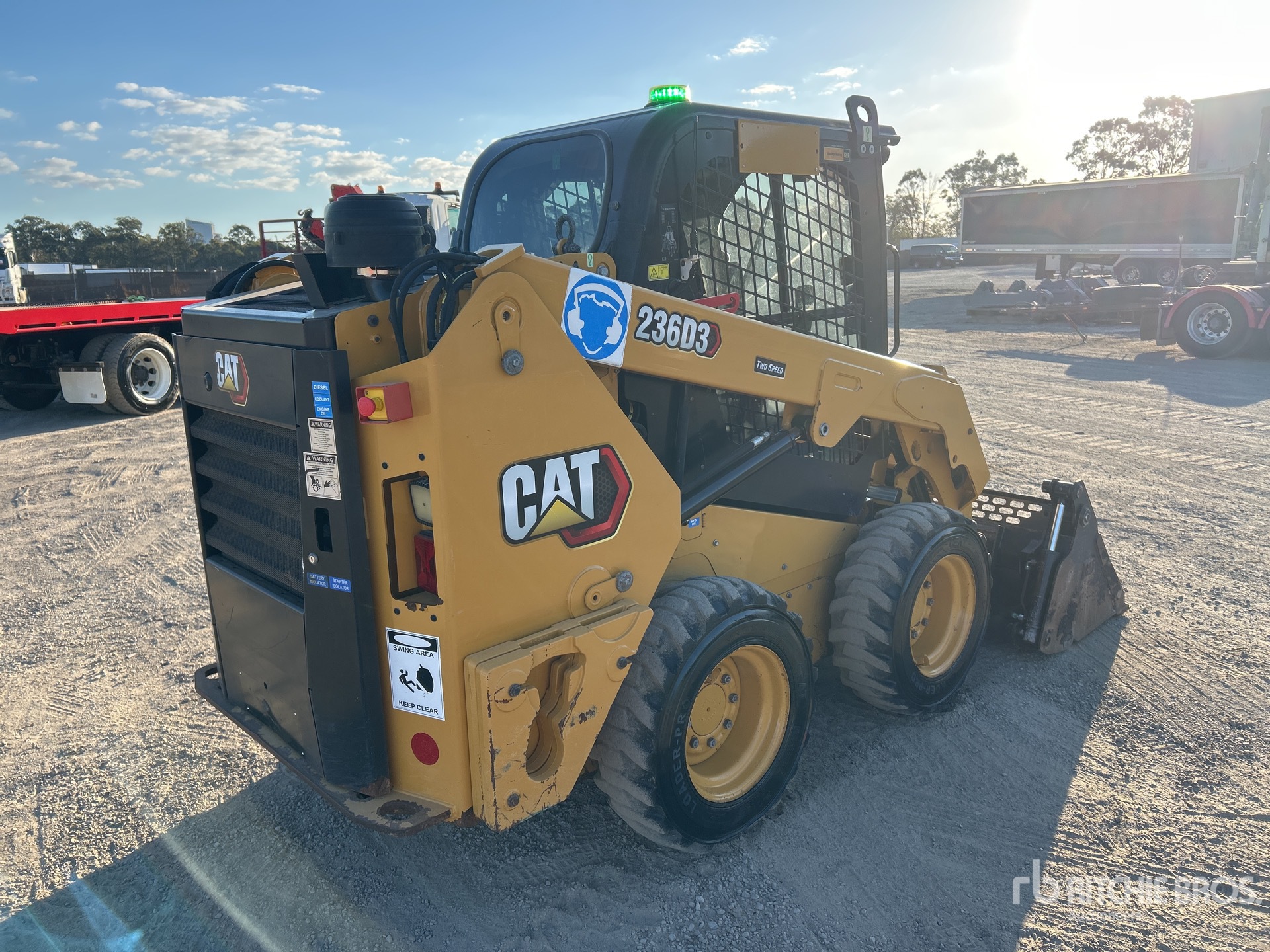 General Appearance with Picture, Right Rear Corner