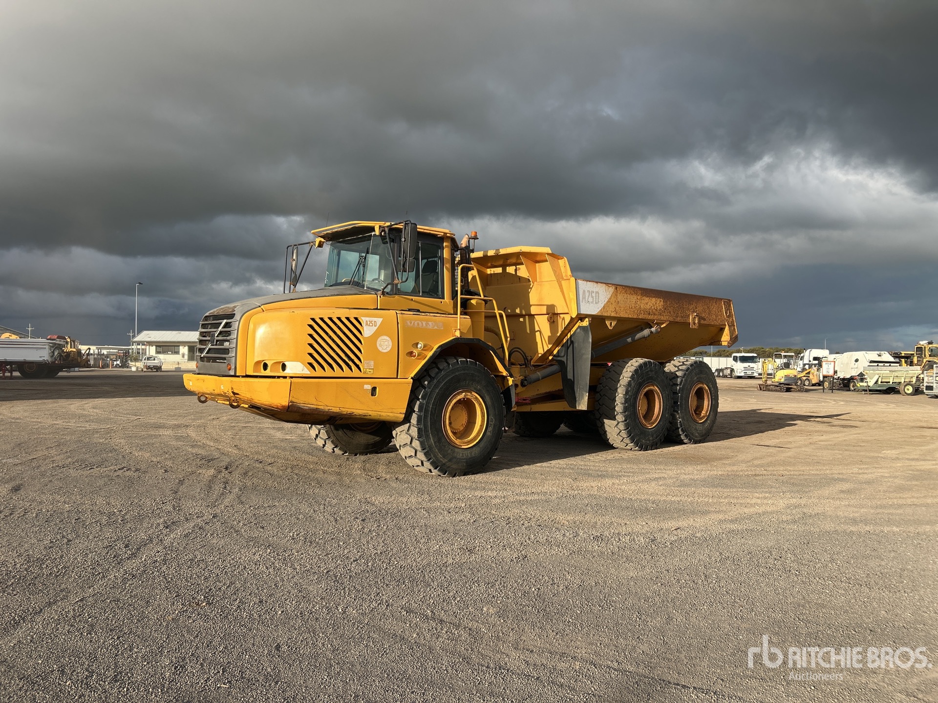 2004 Volvo A25D