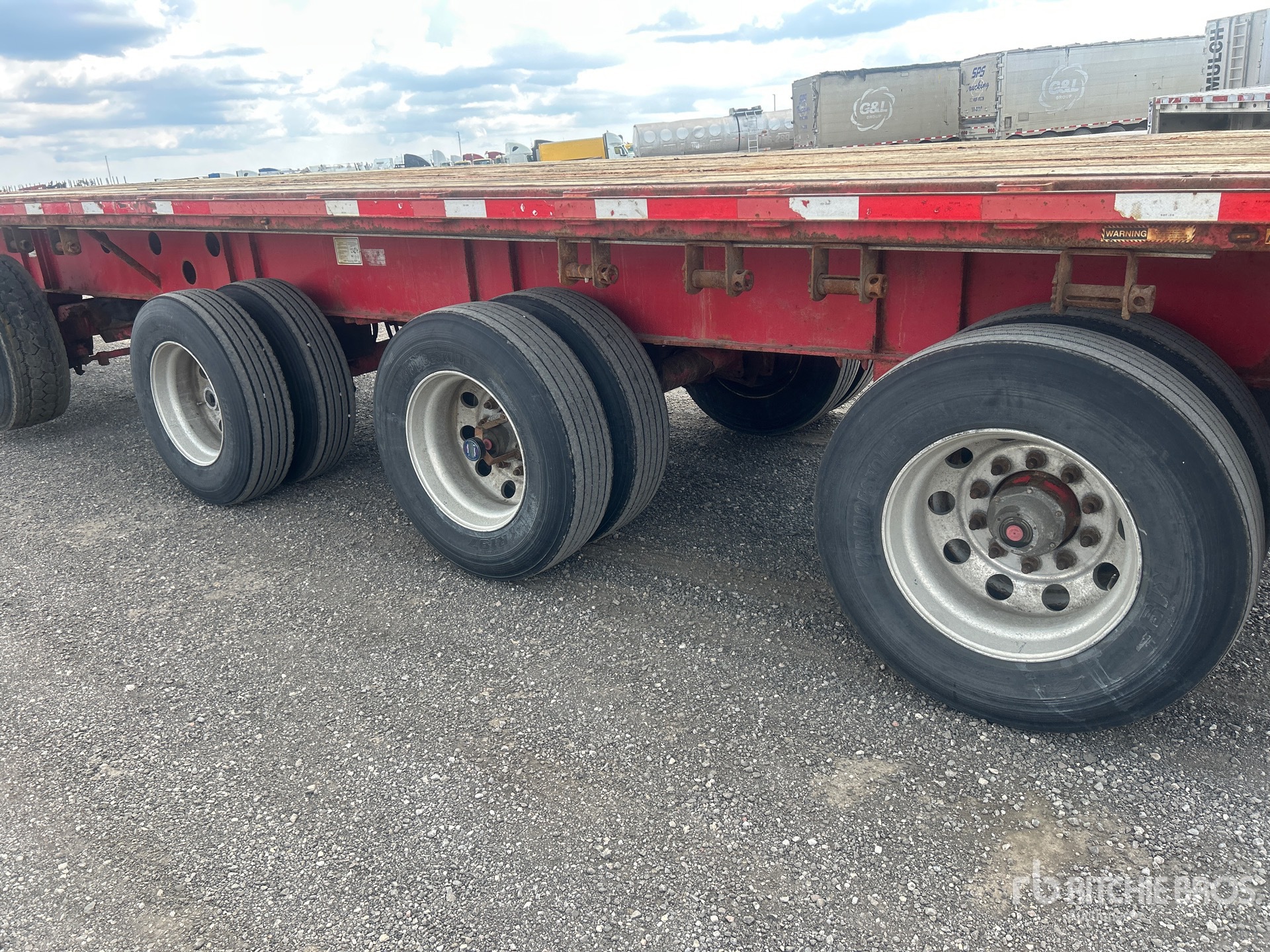 2014 Transcraft TL2000