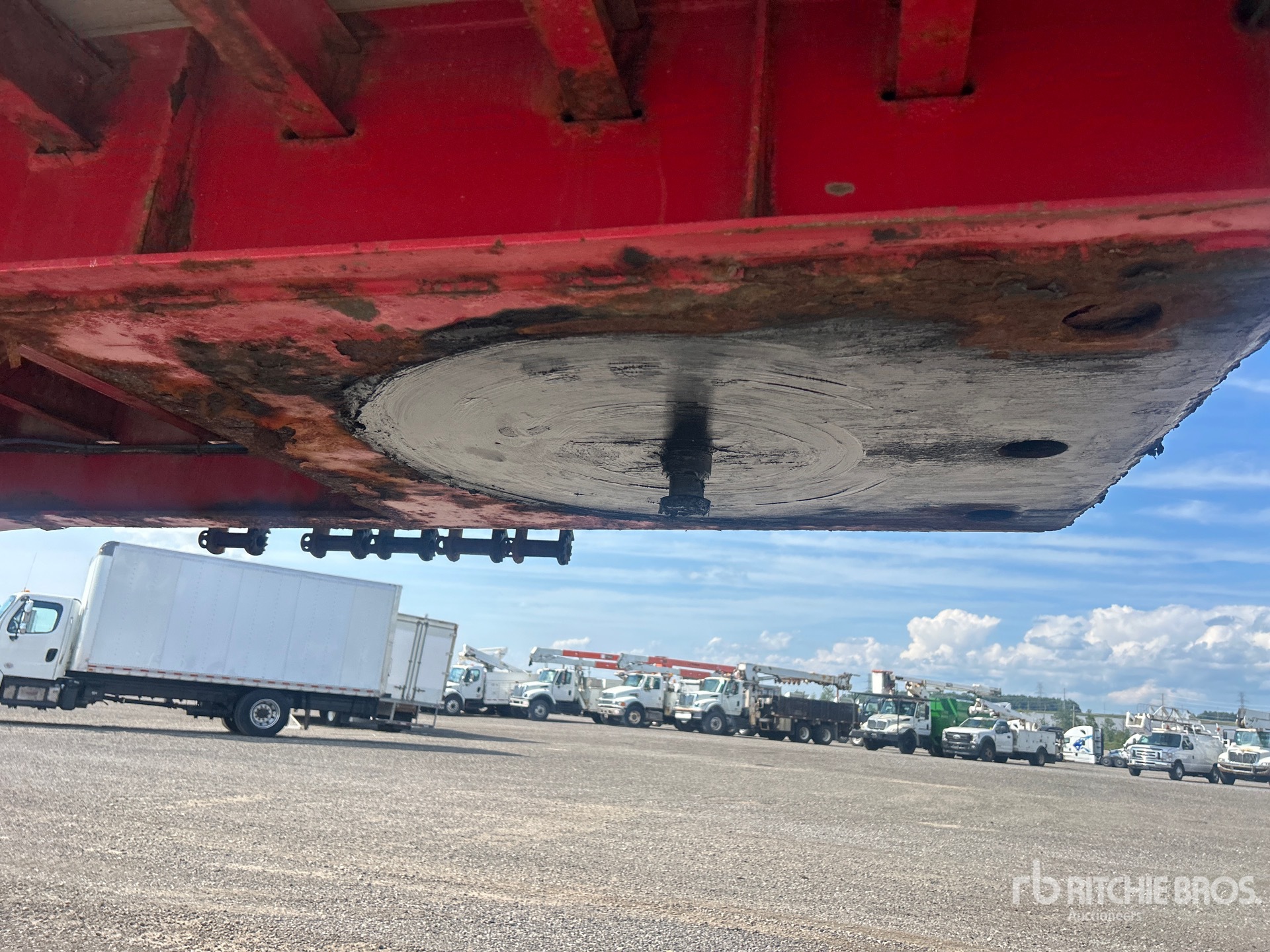 2014 Transcraft TL2000