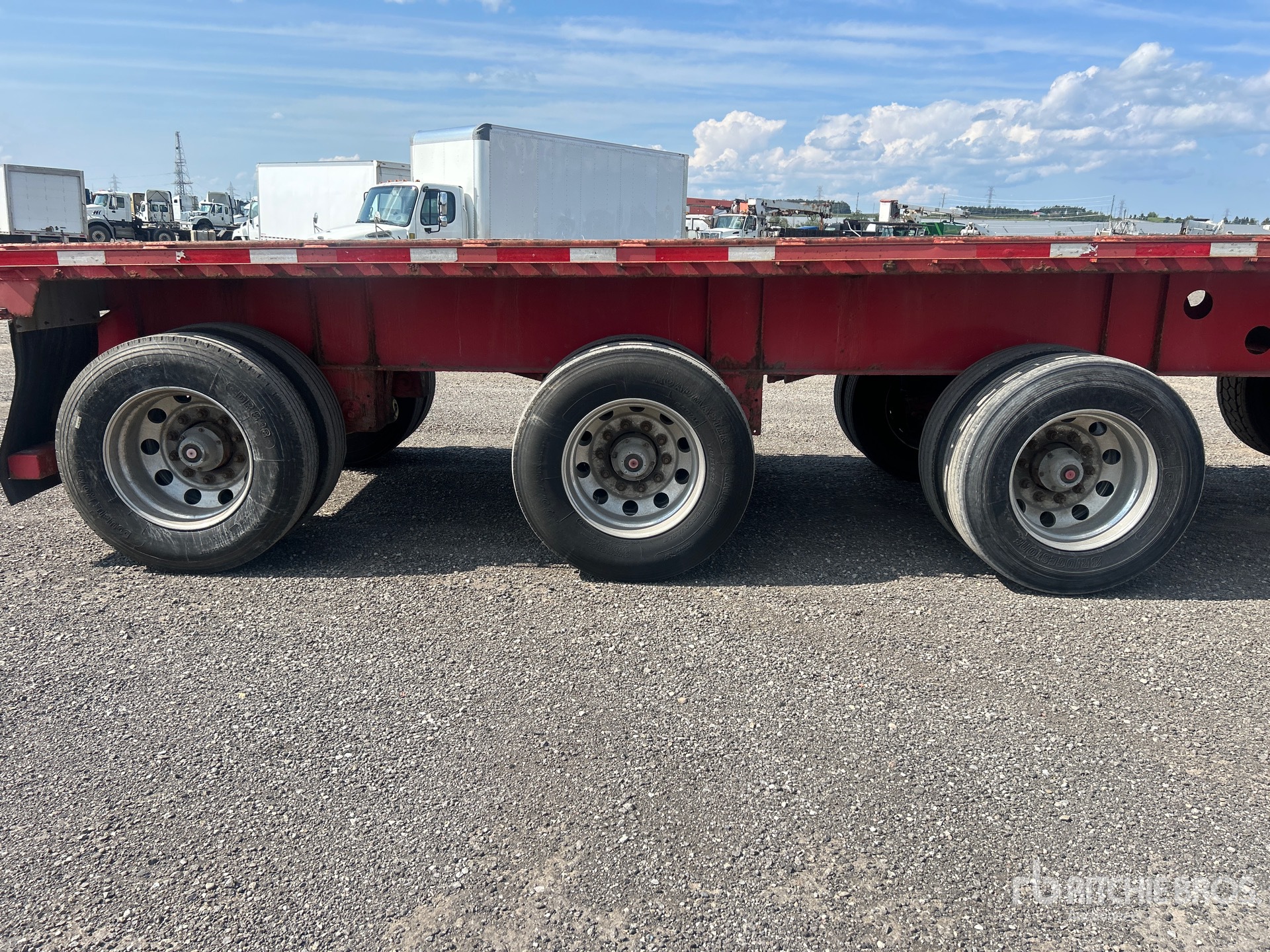 2014 Transcraft TL2000