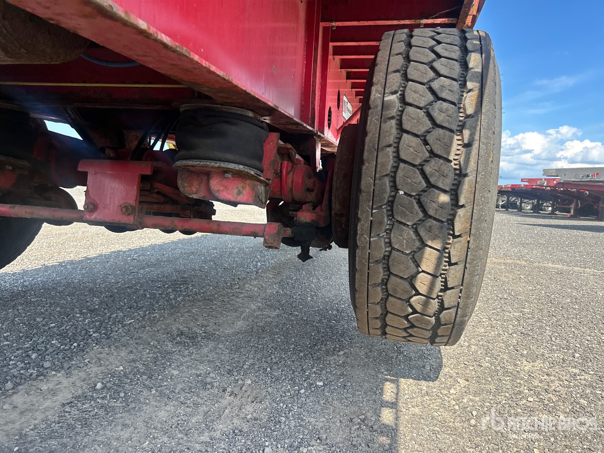 2014 Transcraft TL2000