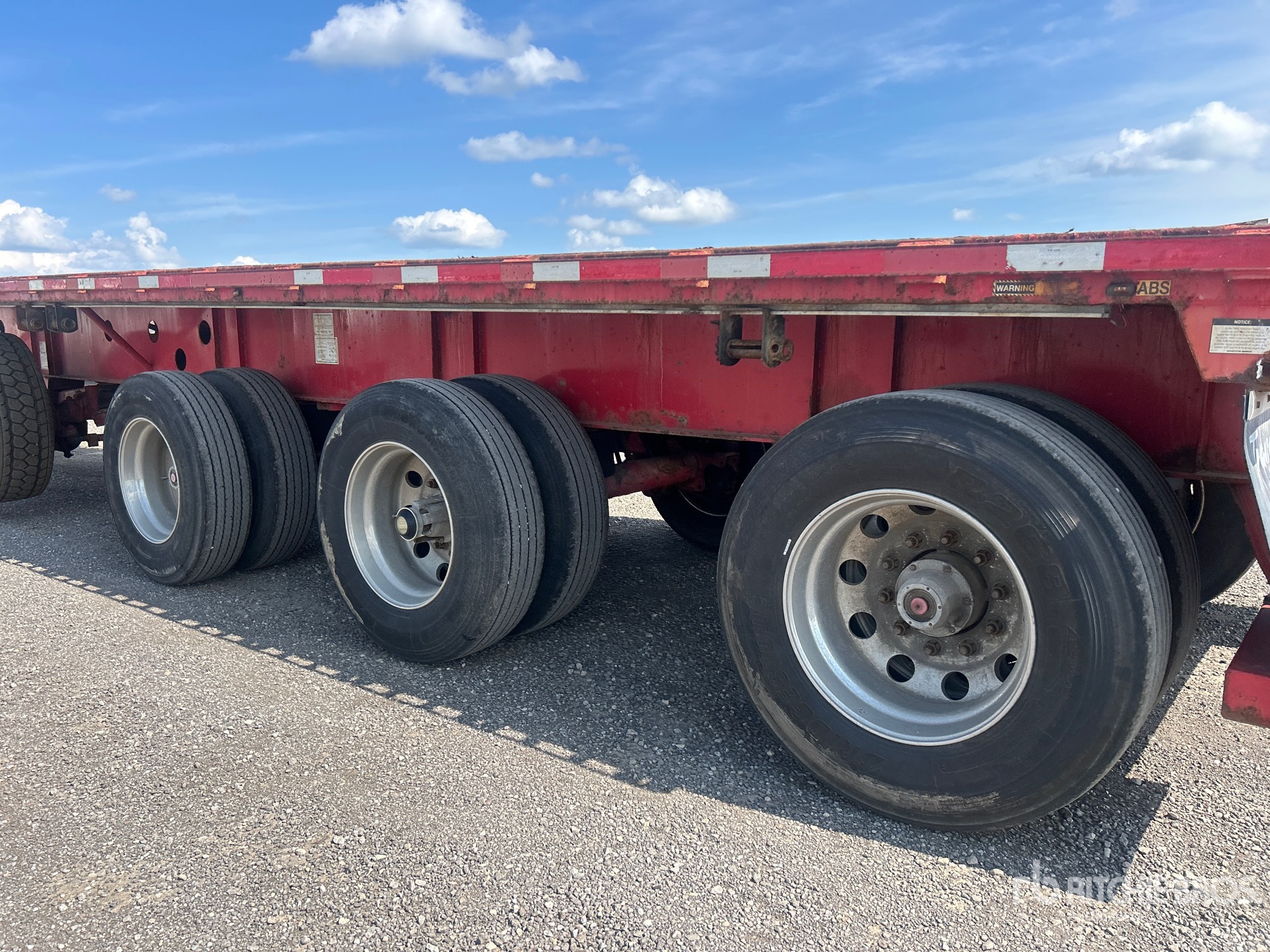 2014 Transcraft TL2000