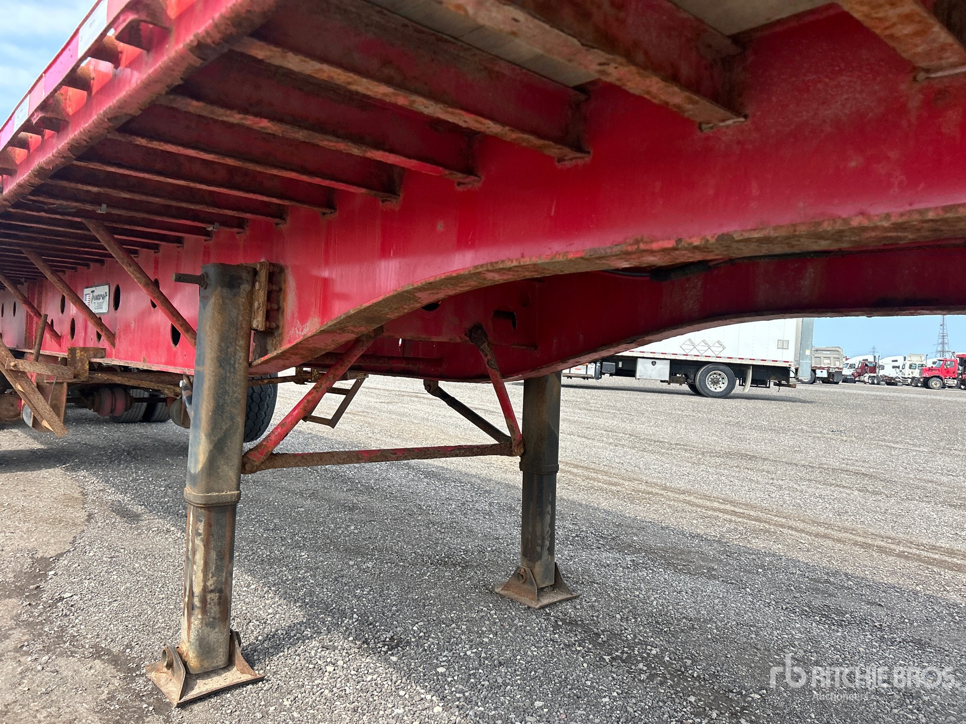 2014 Transcraft TL2000