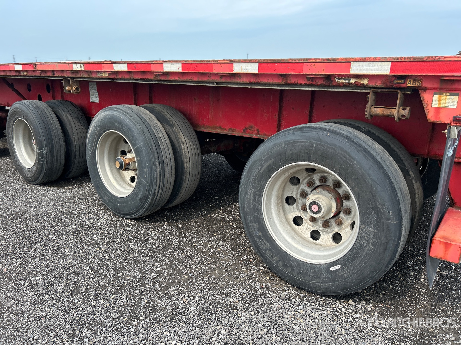 2014 Transcraft TL2000