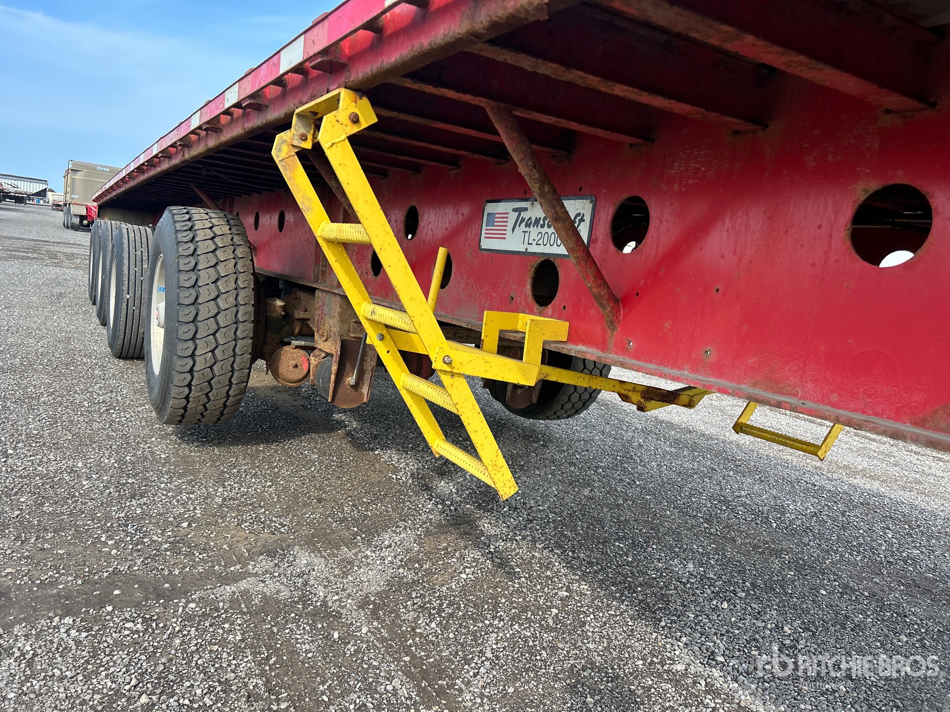 2014 Transcraft TL2000
