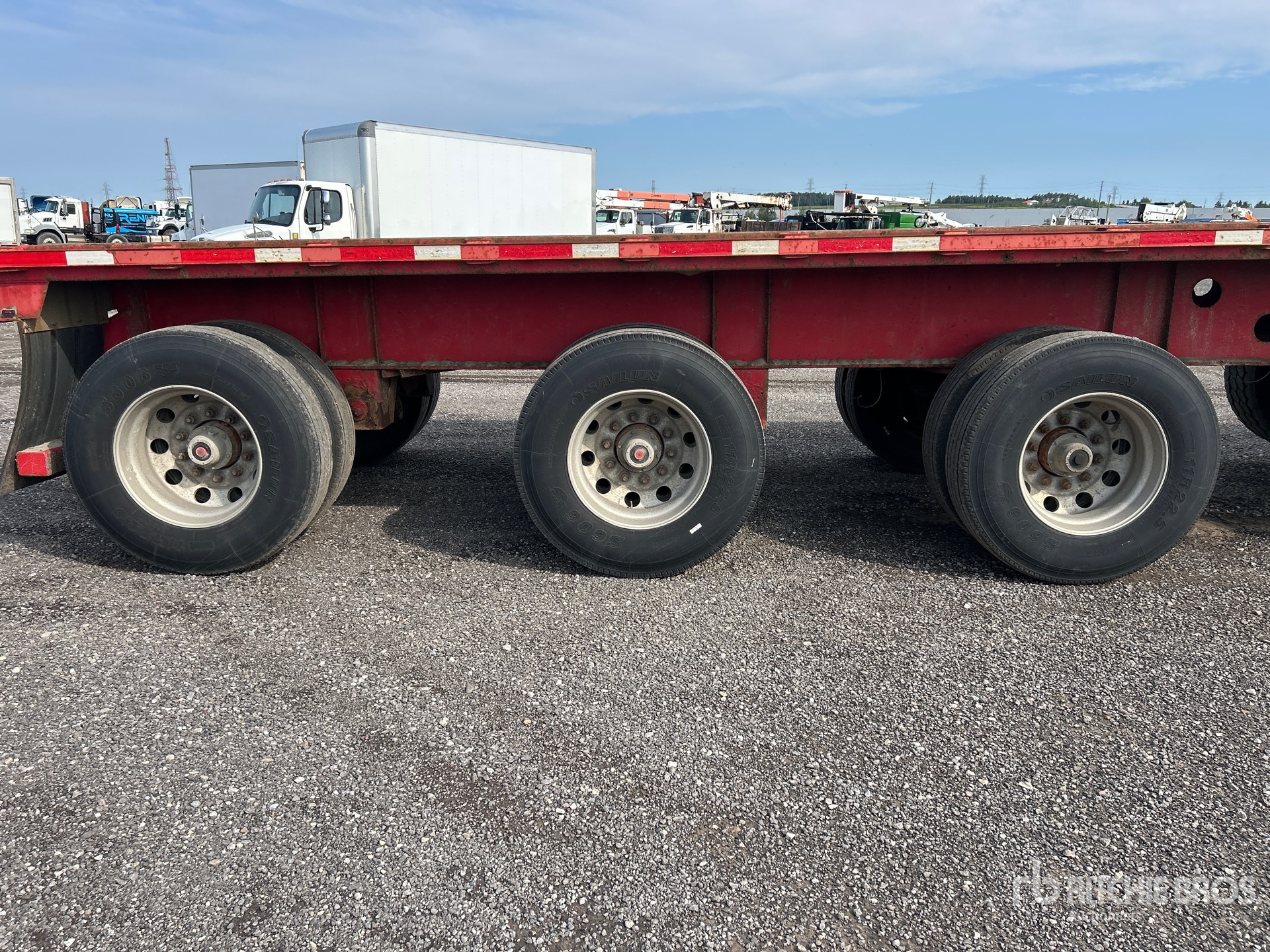 2014 Transcraft TL2000