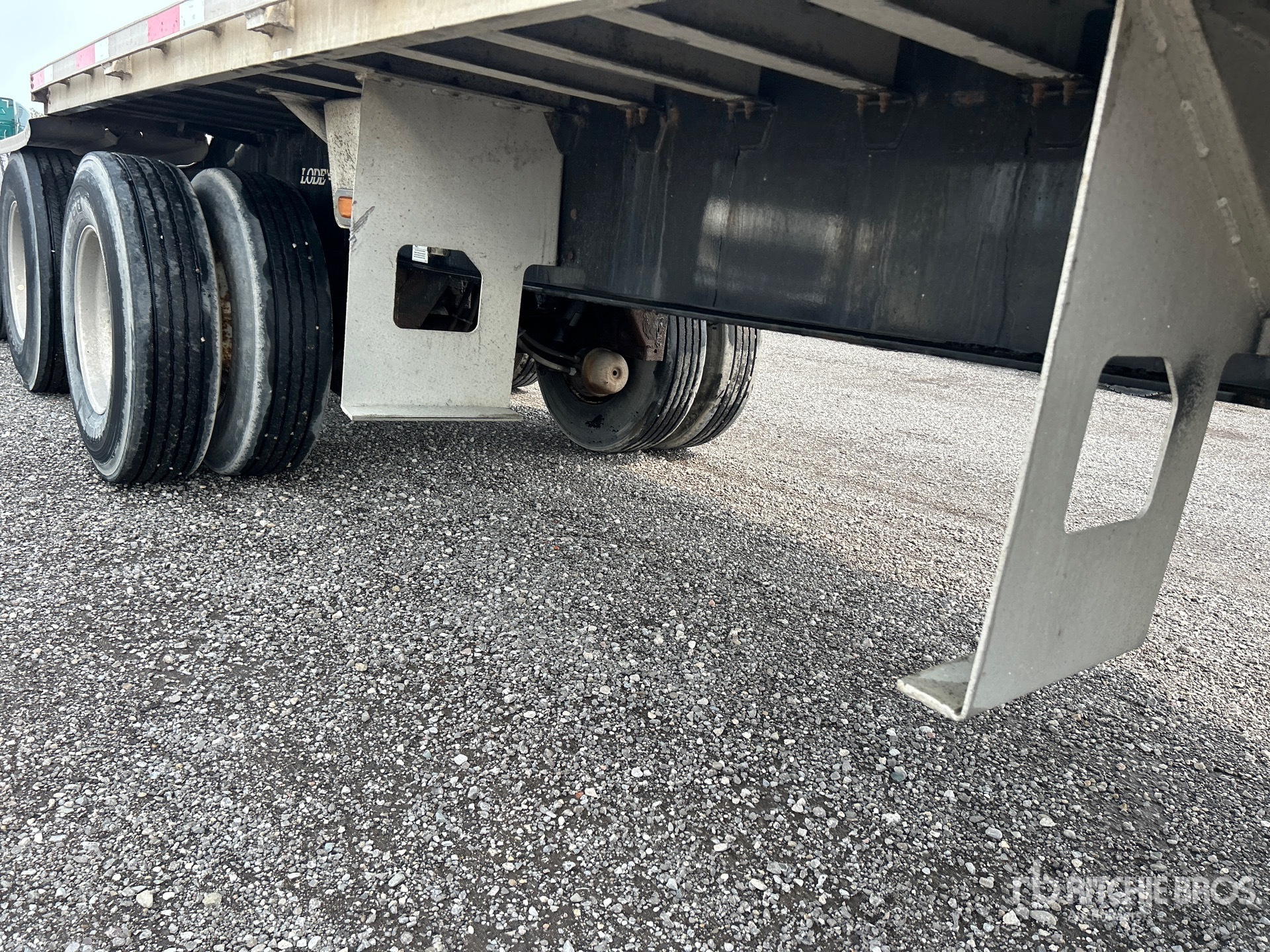 2012 Load King 28 ft Super B-Train Lead