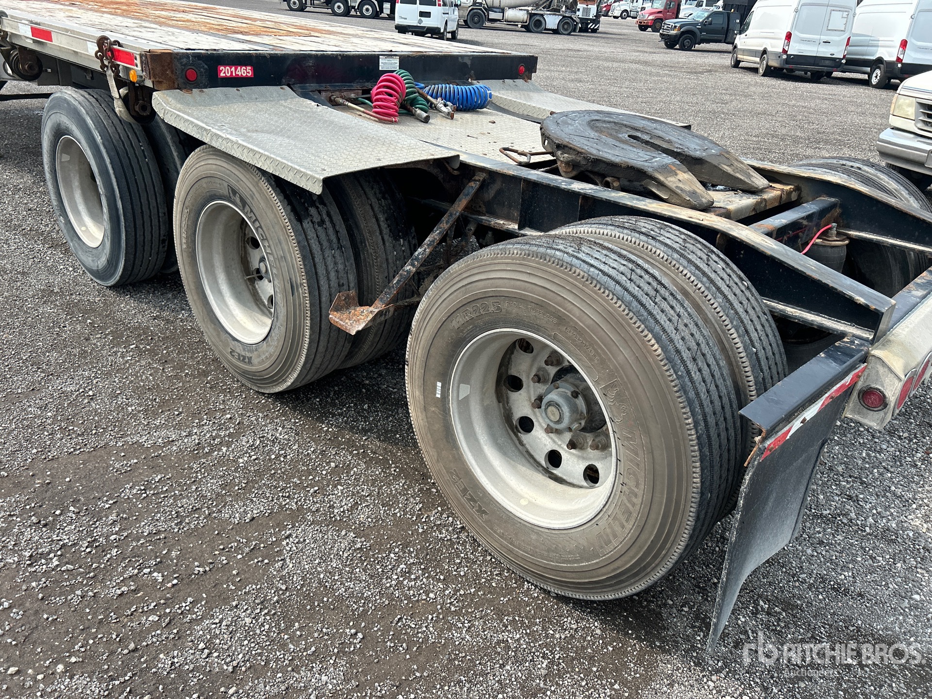 2012 Load King 28 ft Super B-Train Lead