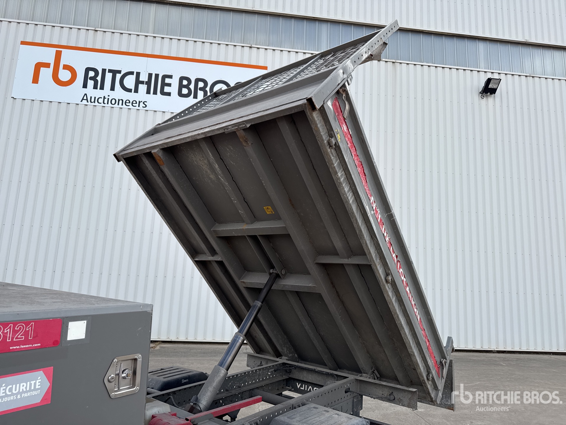 2016 Iveco 35-130