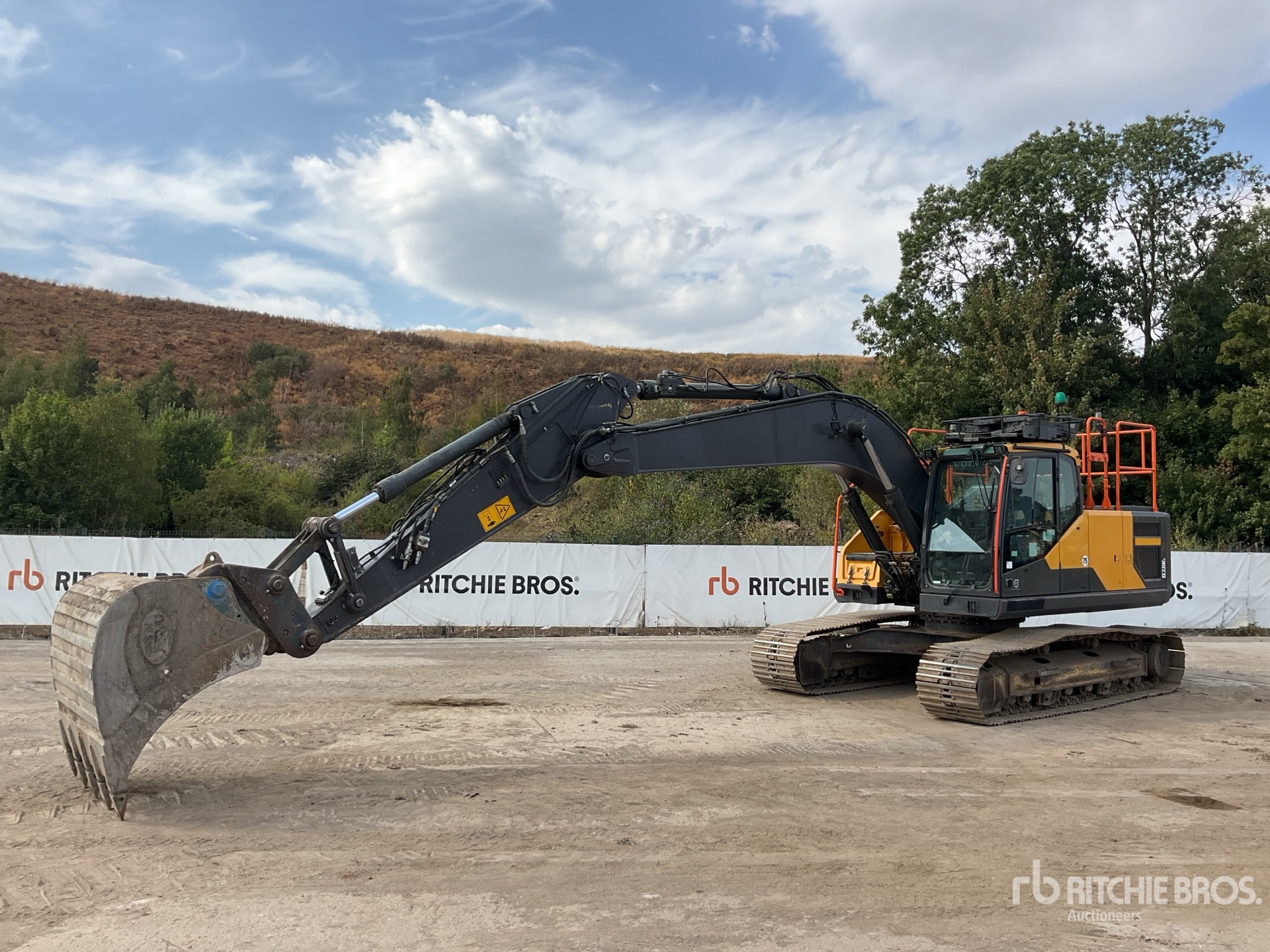 2018 Volvo EC220EL