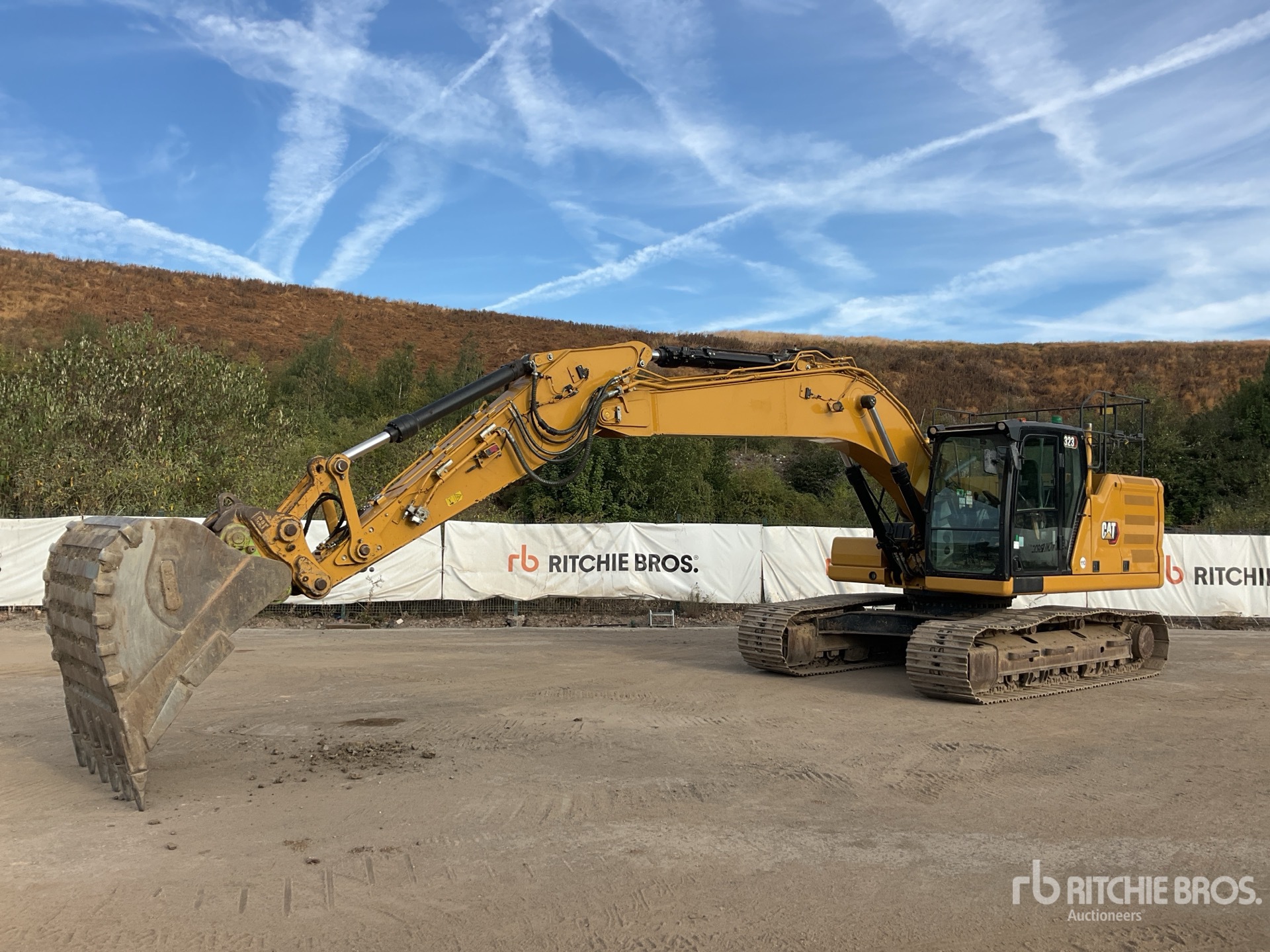 2020 Caterpillar 323