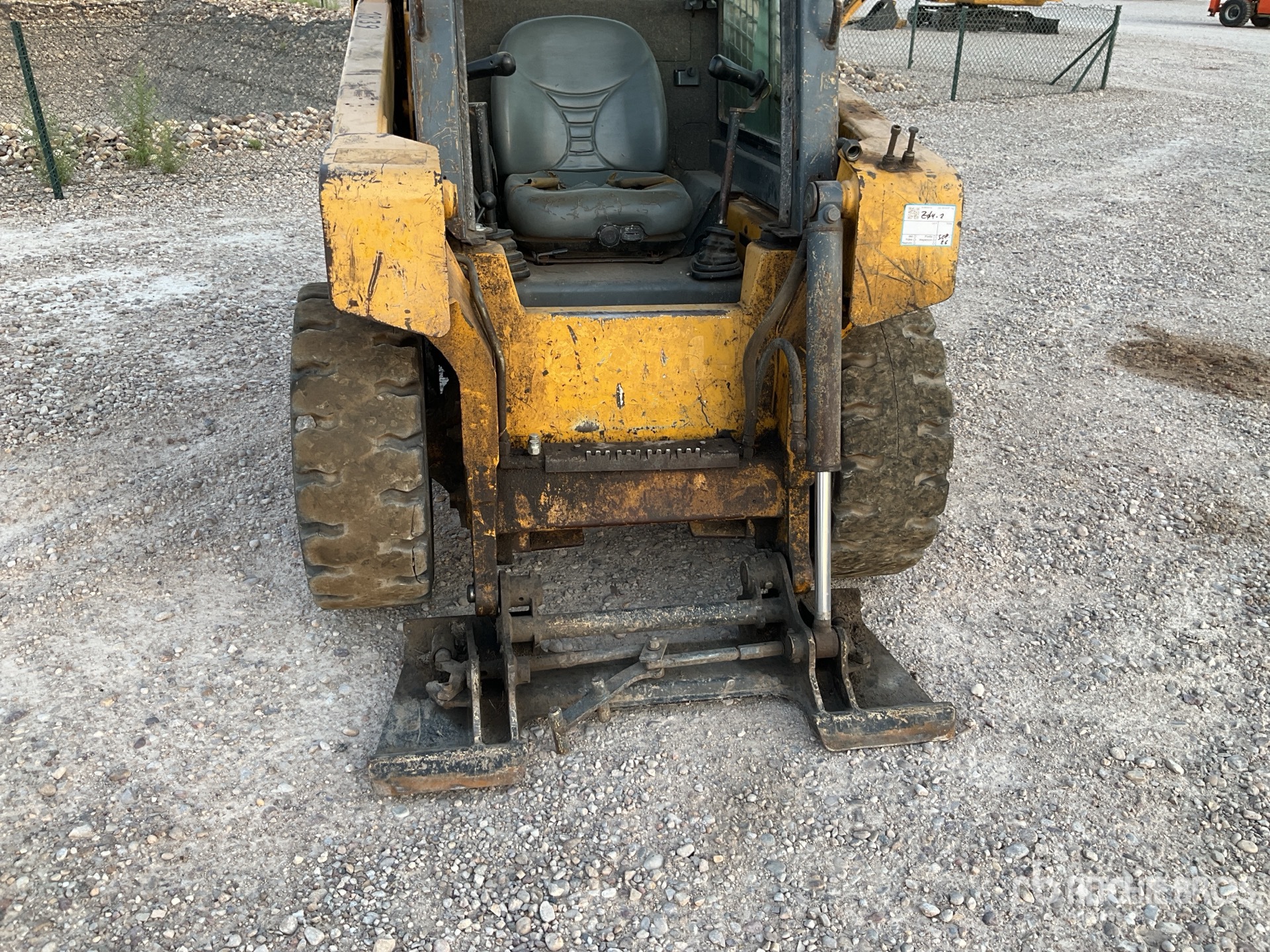 2018 Gehl R135