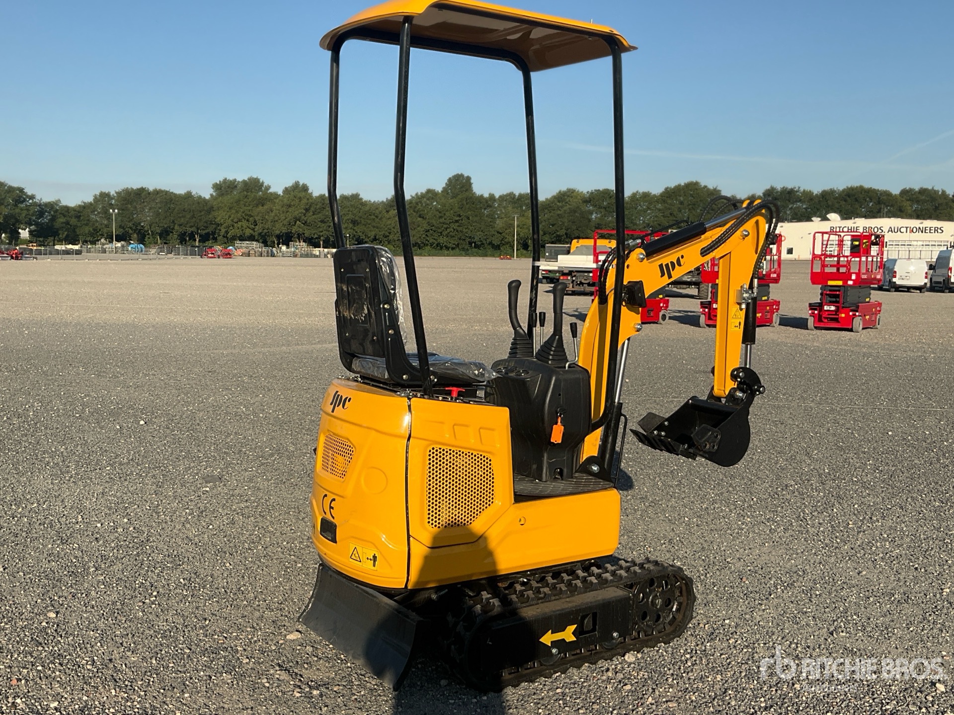 General Appearance with Picture, Right Rear Corner