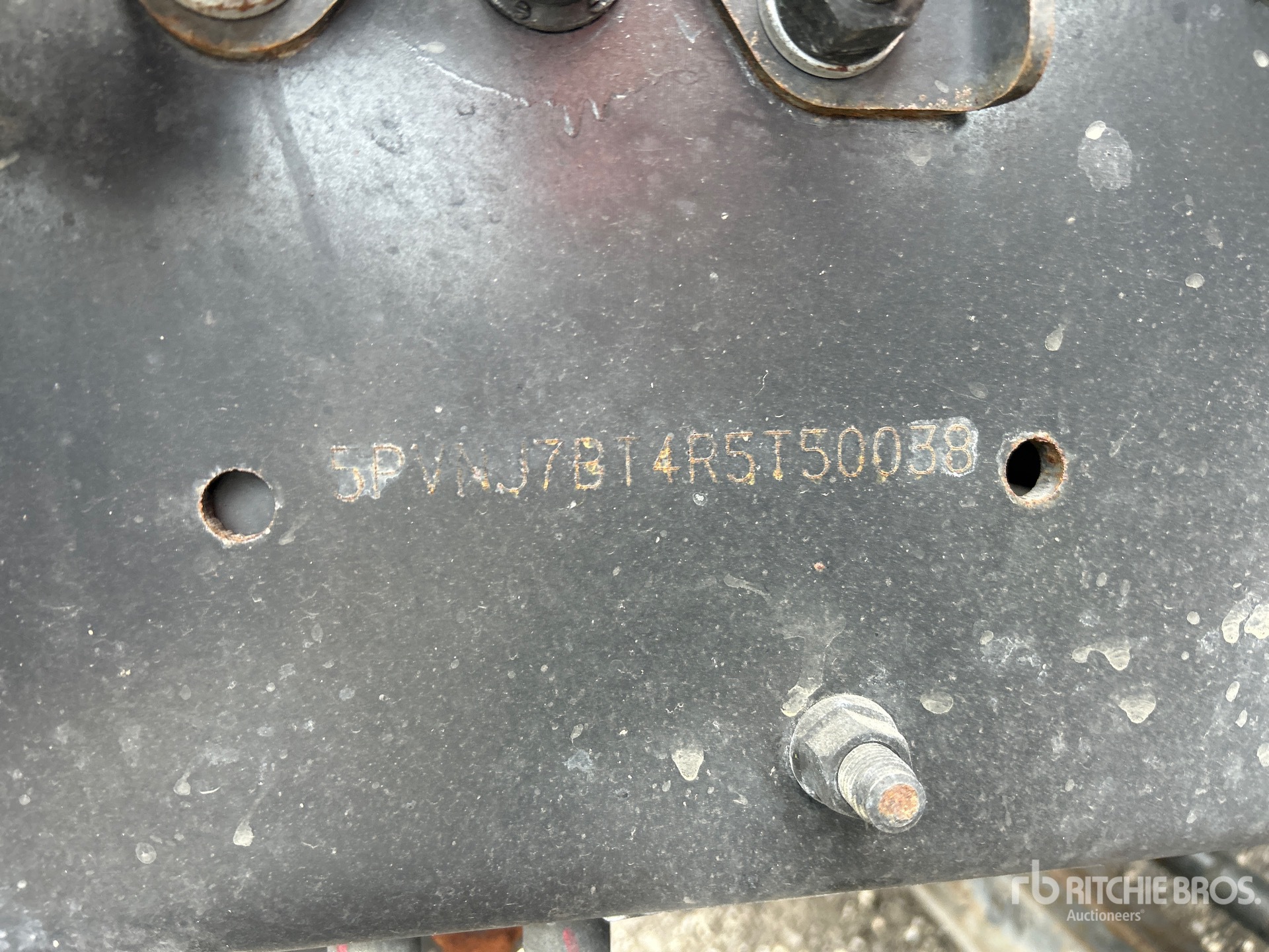 2024 Hino 268