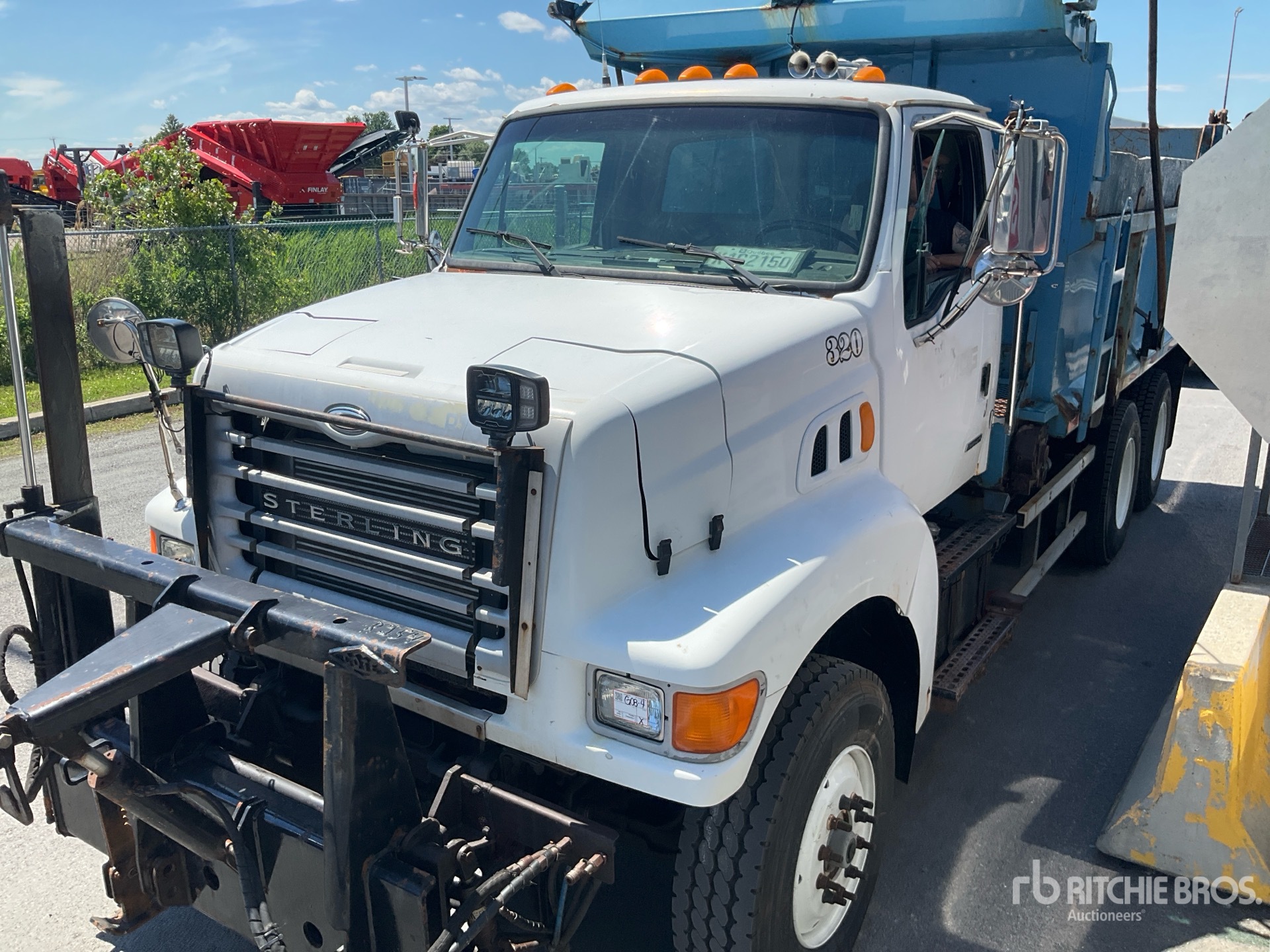 2004 Sterling L8500