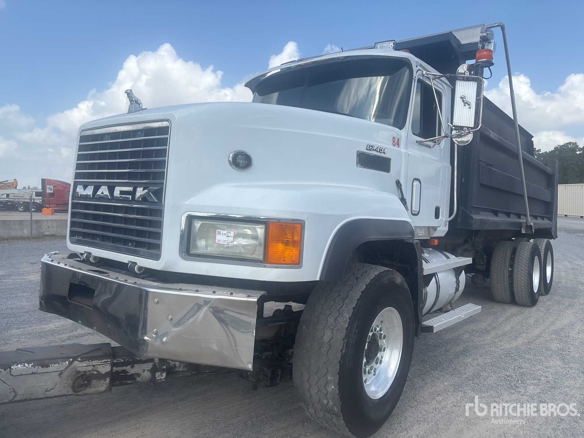1998 Mack CL713