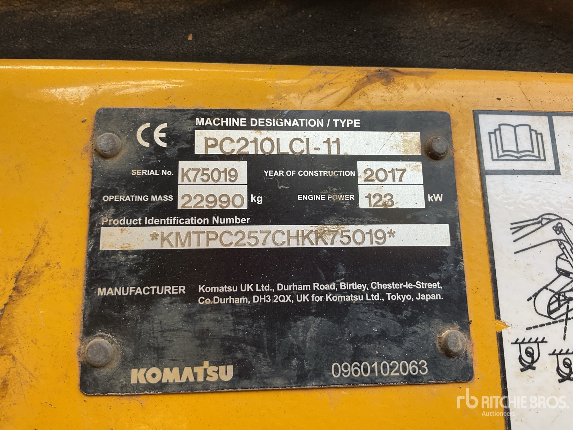 2017 Komatsu PC210LCi-11