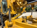 Hydraulics with Blade Lift Cylinders