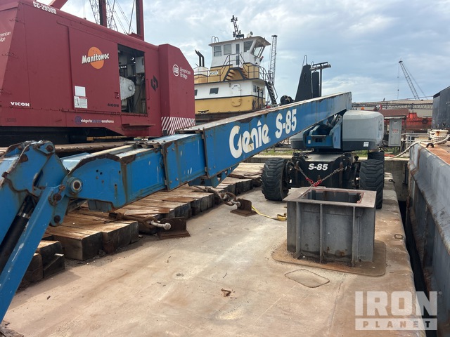2017 Genie S85 4wd Diesel Telescopic Boom Lift