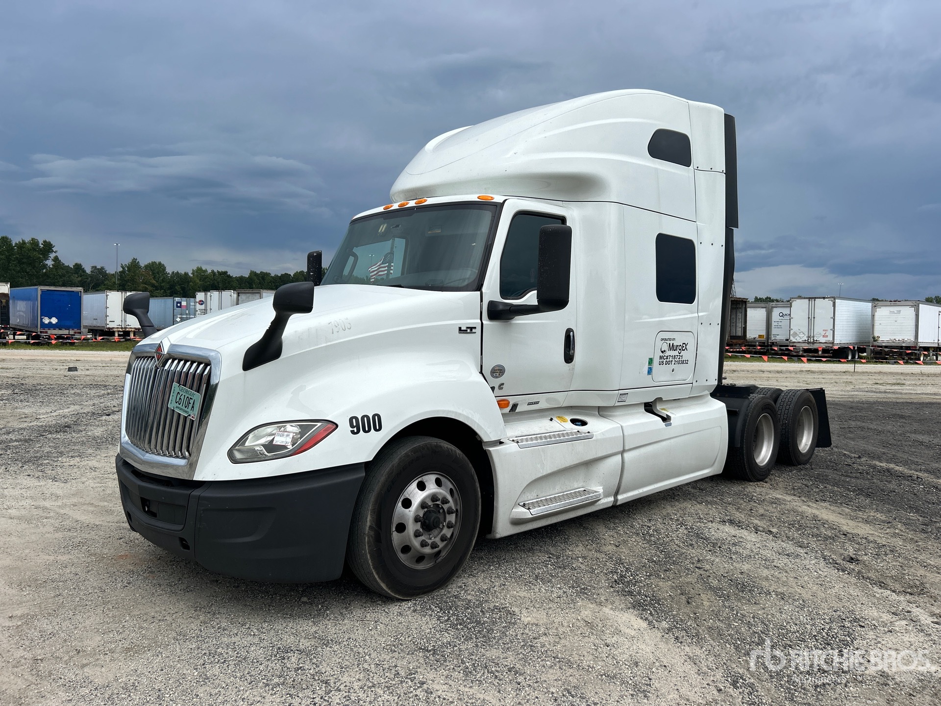 2021 International LT625