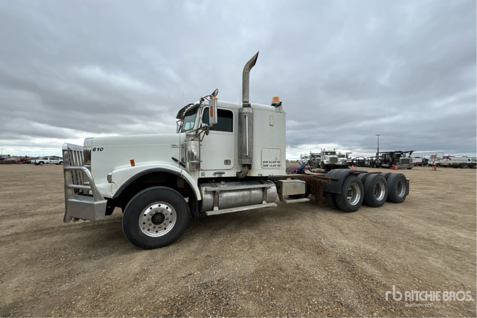 2007 Freightliner FLD120SD