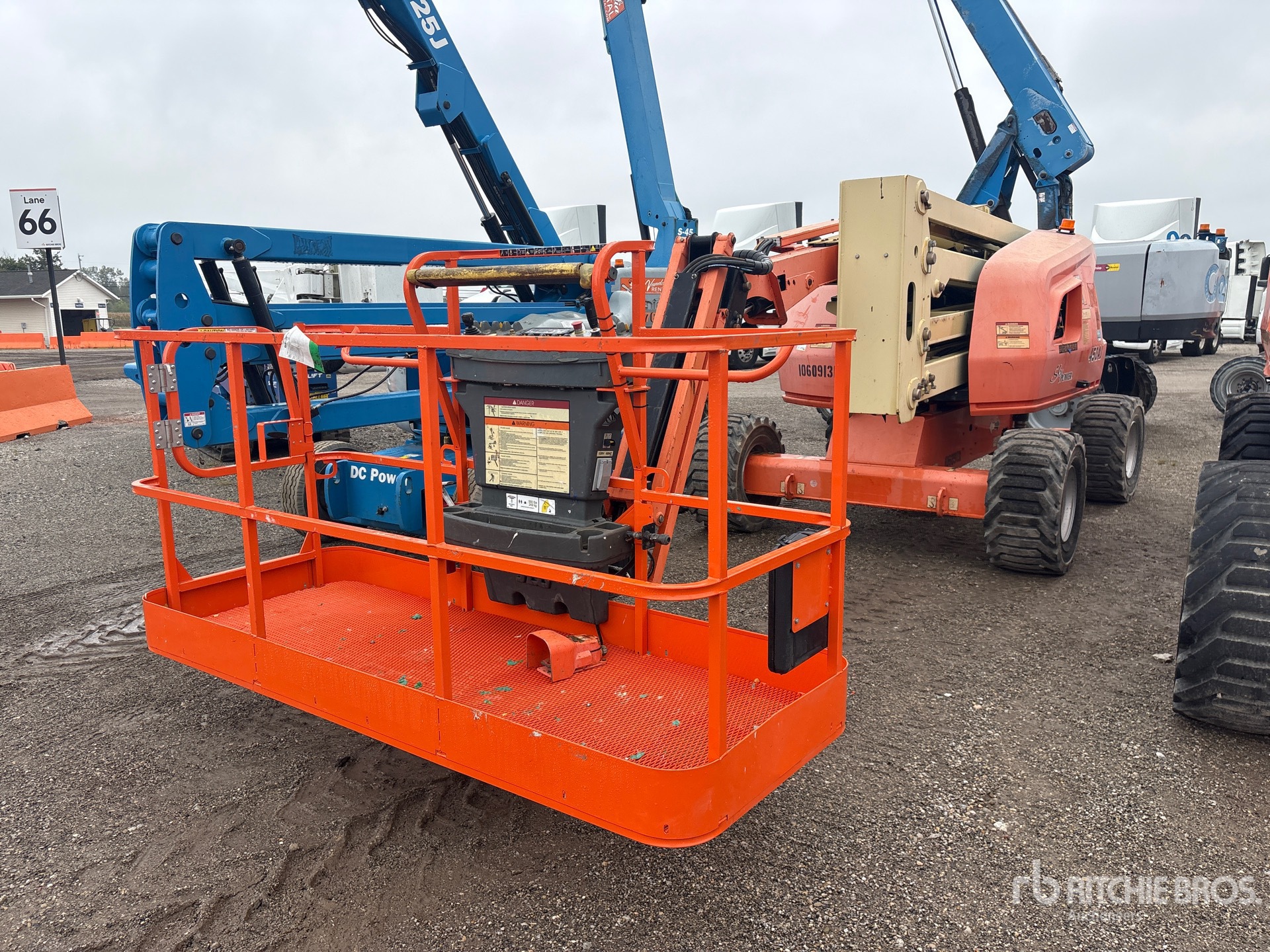 Photo of 2017 JLG 450AJ