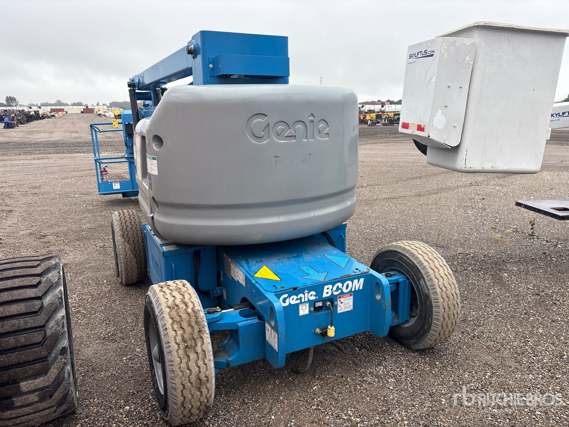 2017 Genie Z-45/25J