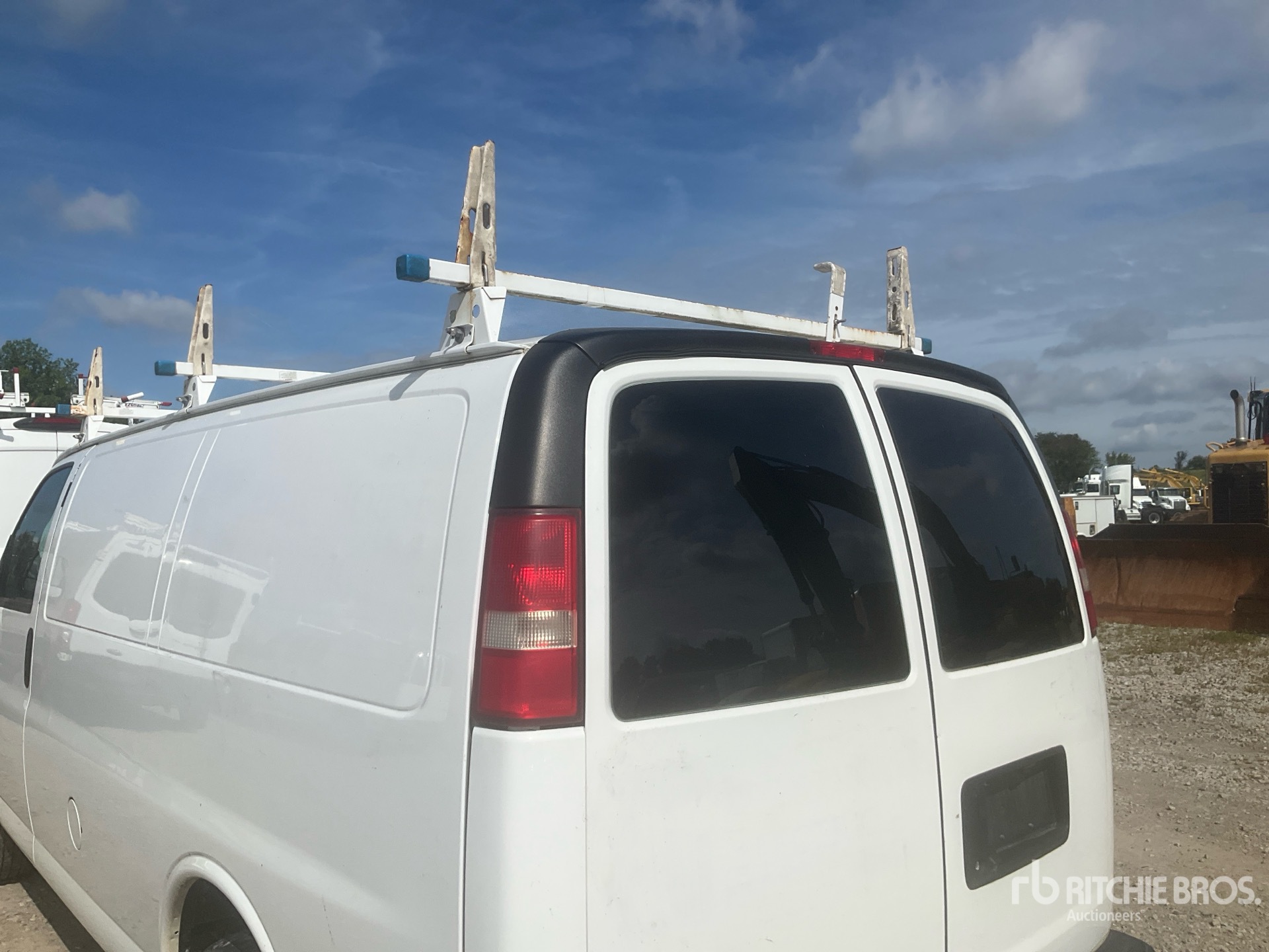 2013 Chevrolet EXPRESS 1500