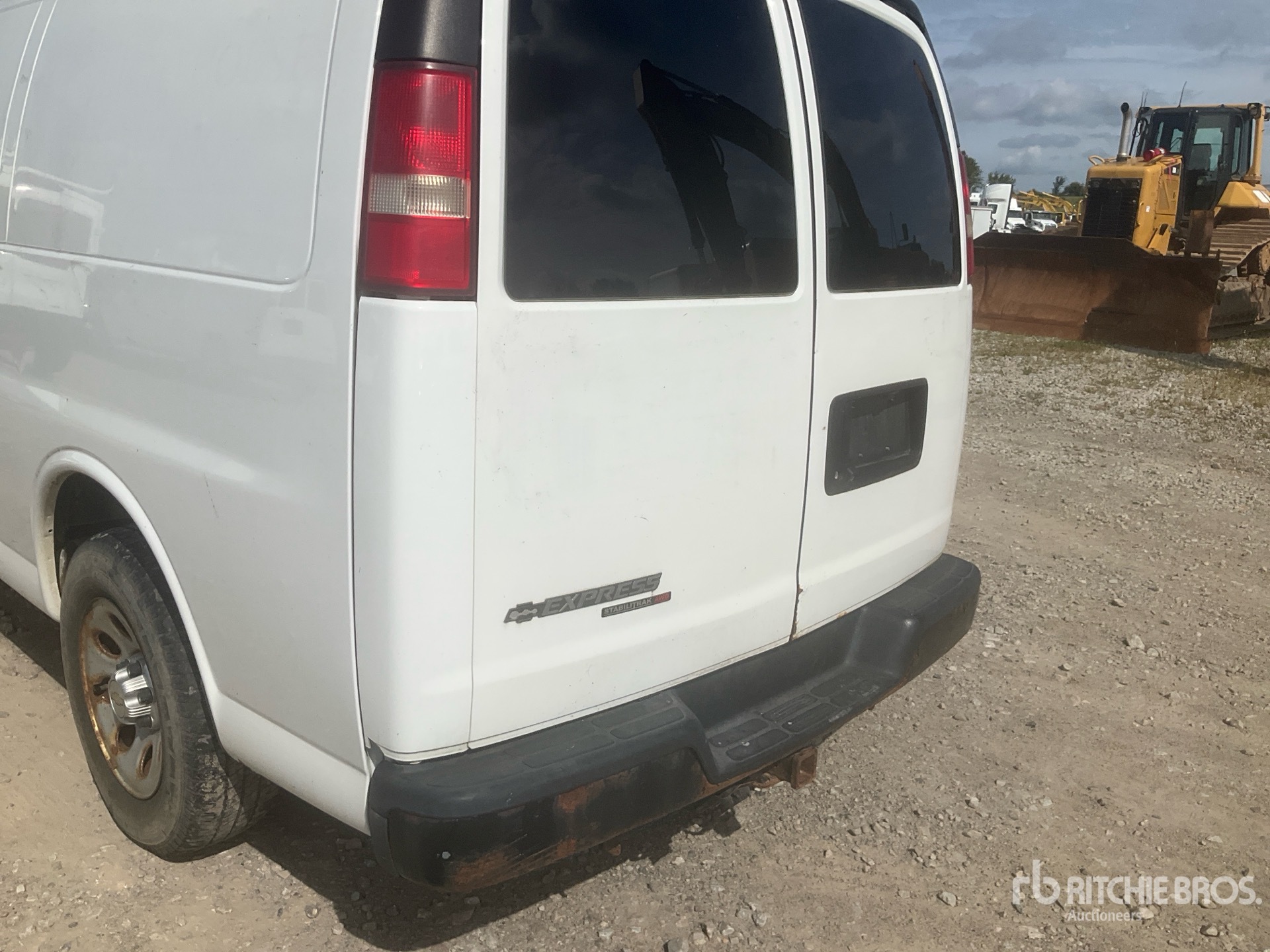 2013 Chevrolet EXPRESS 1500