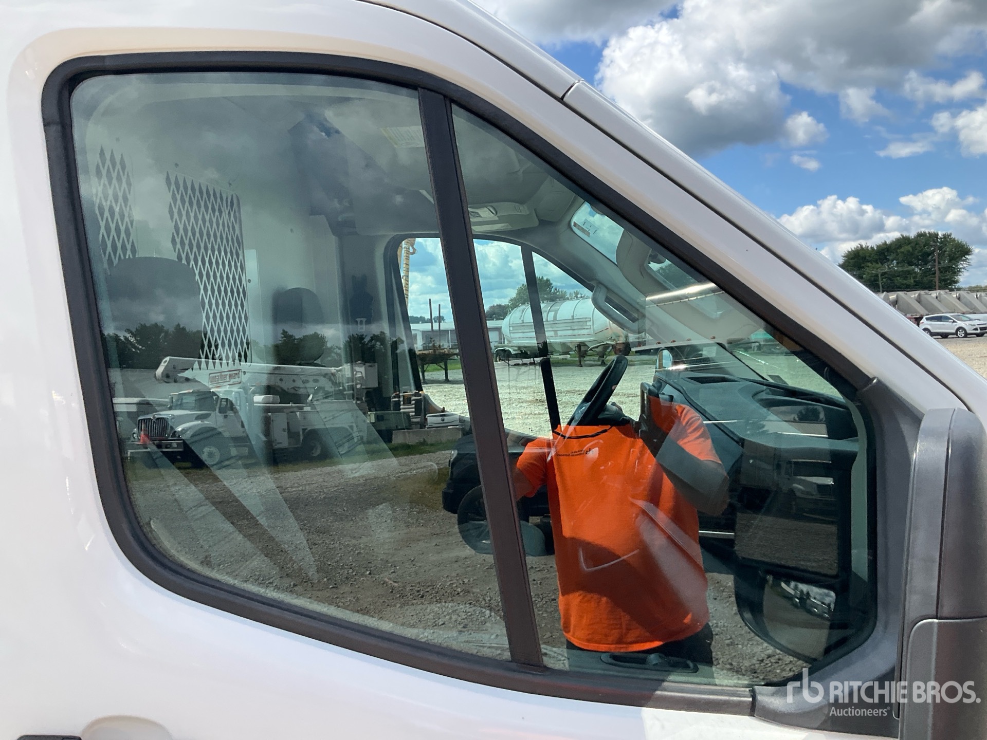2020 Ford TRANSIT 250