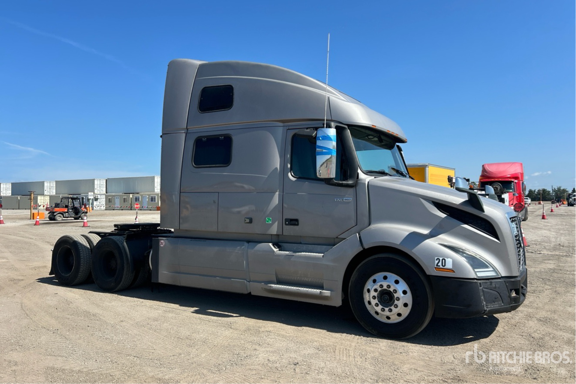 2020 Volvo VNL860